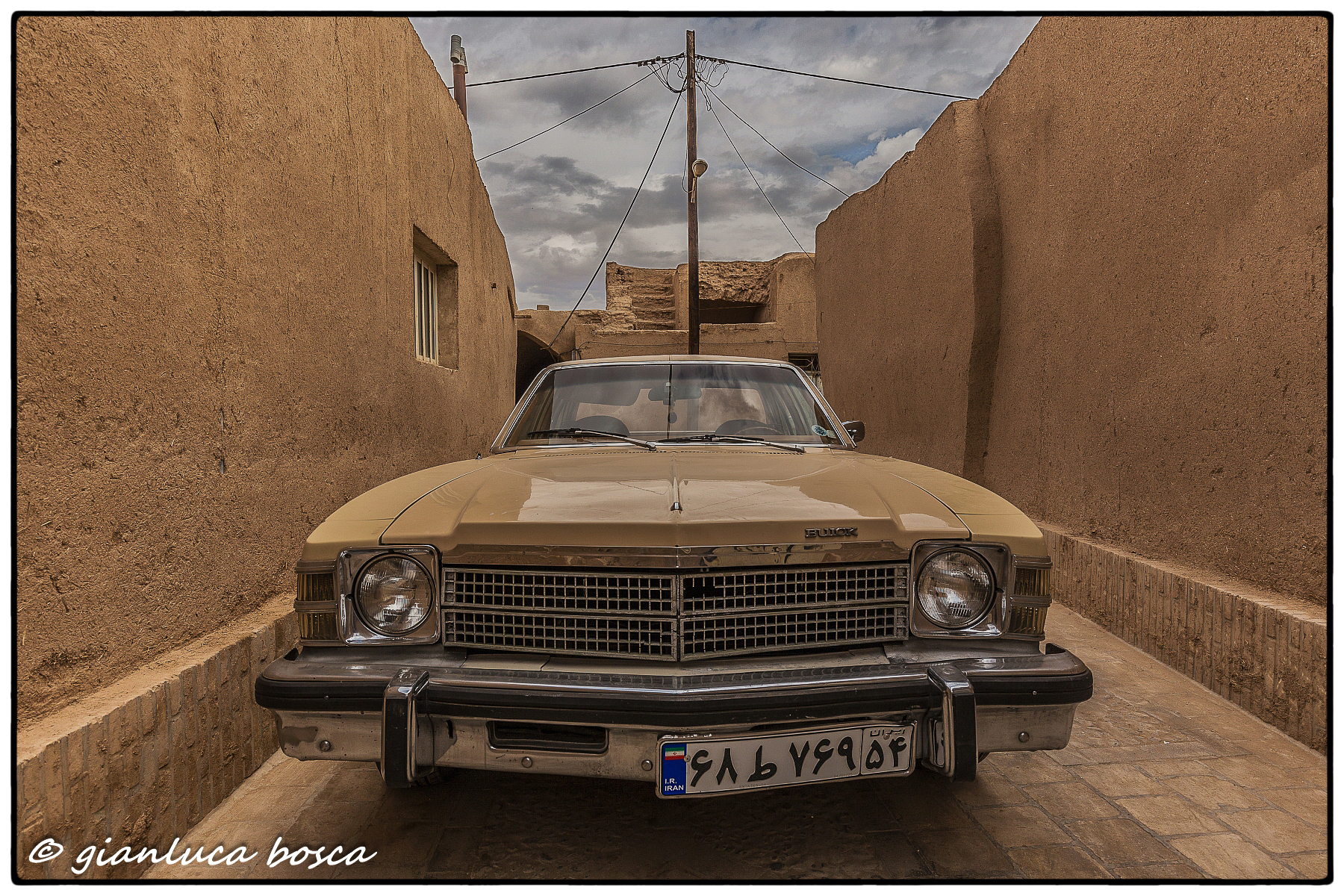 Ricordi di un tempo passato nei vicoli di Yazd