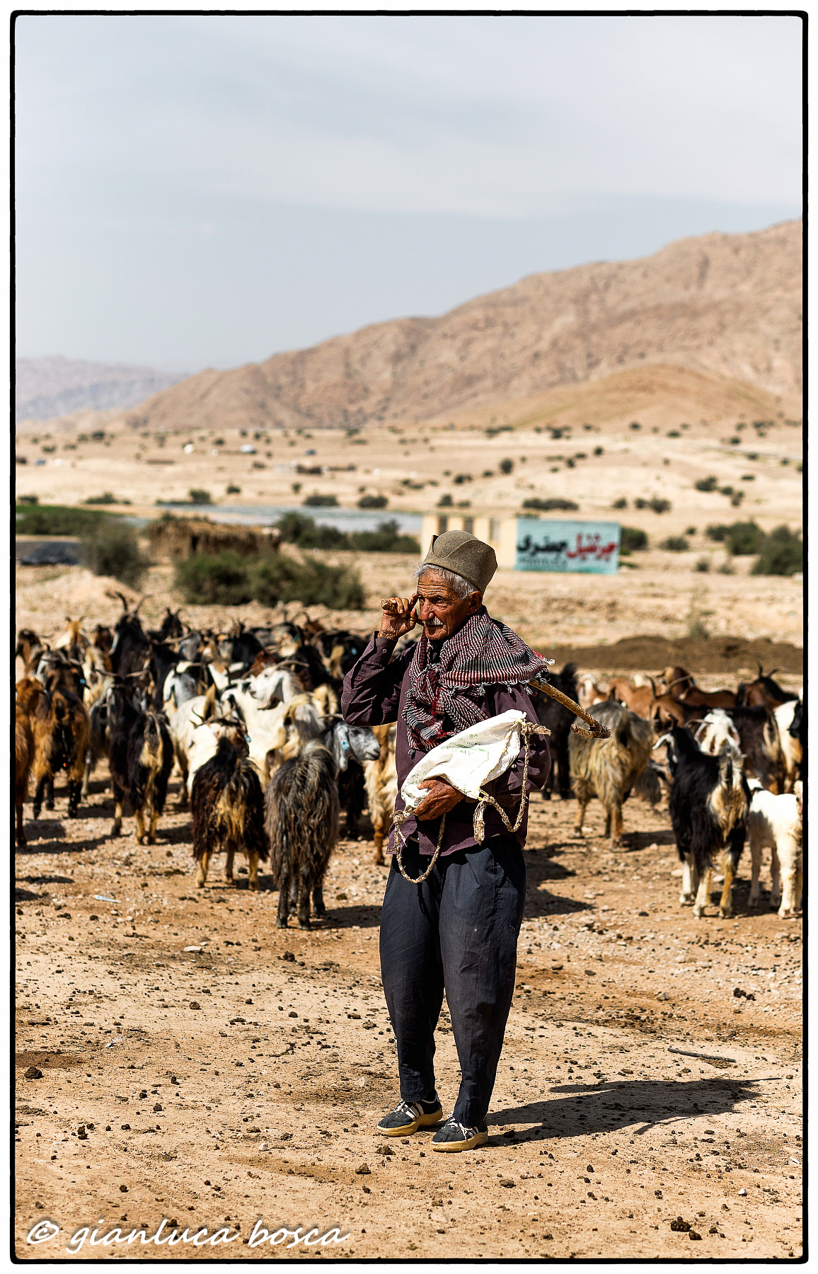 Il capo Qashqai pronto per portare il gregge al pascolo