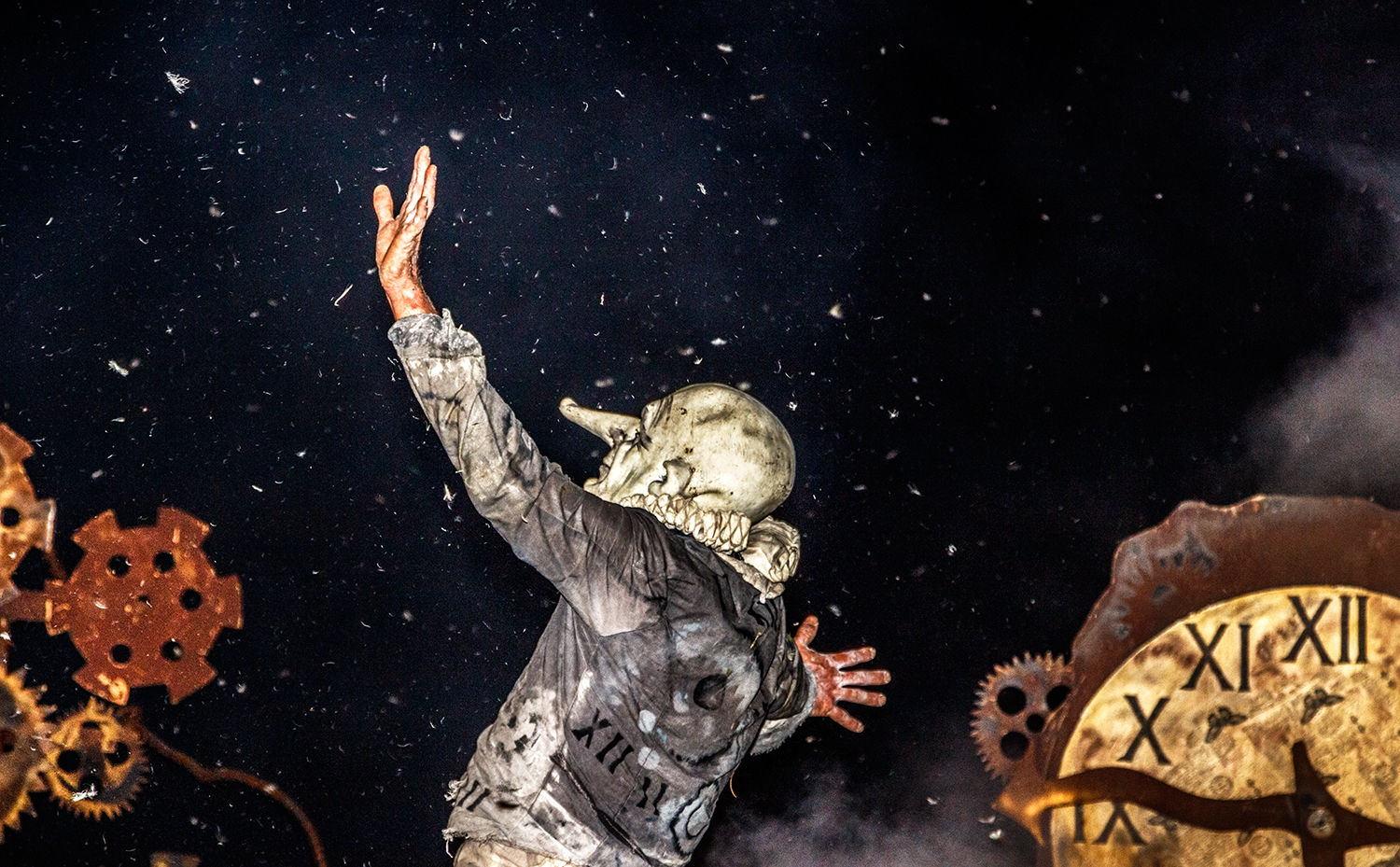 Ballando a tempo nel tempo.............. nello spazio