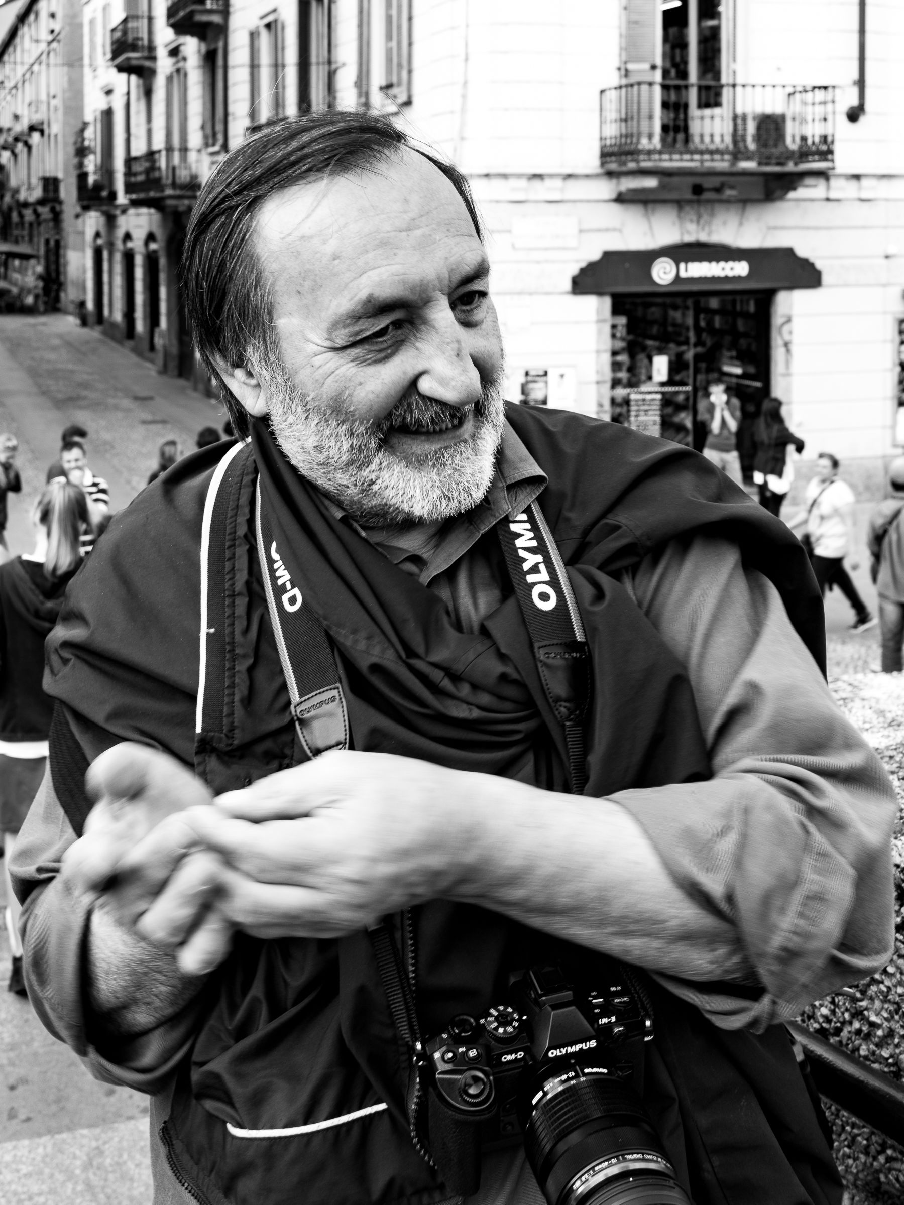 The legendary Lastpeanut while argues