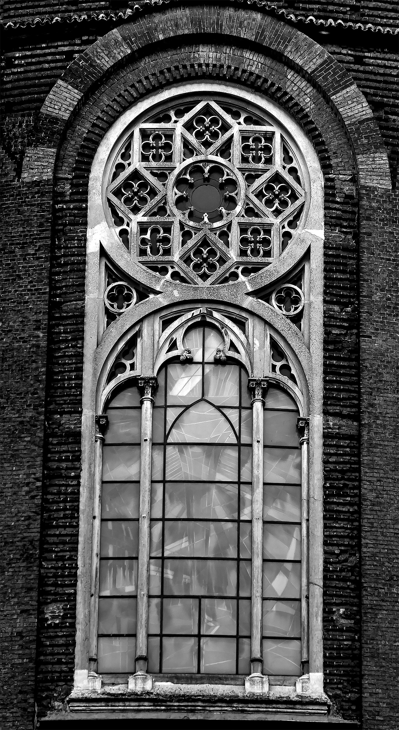 Santa Maria delle Grazie al Naviglio, fregio