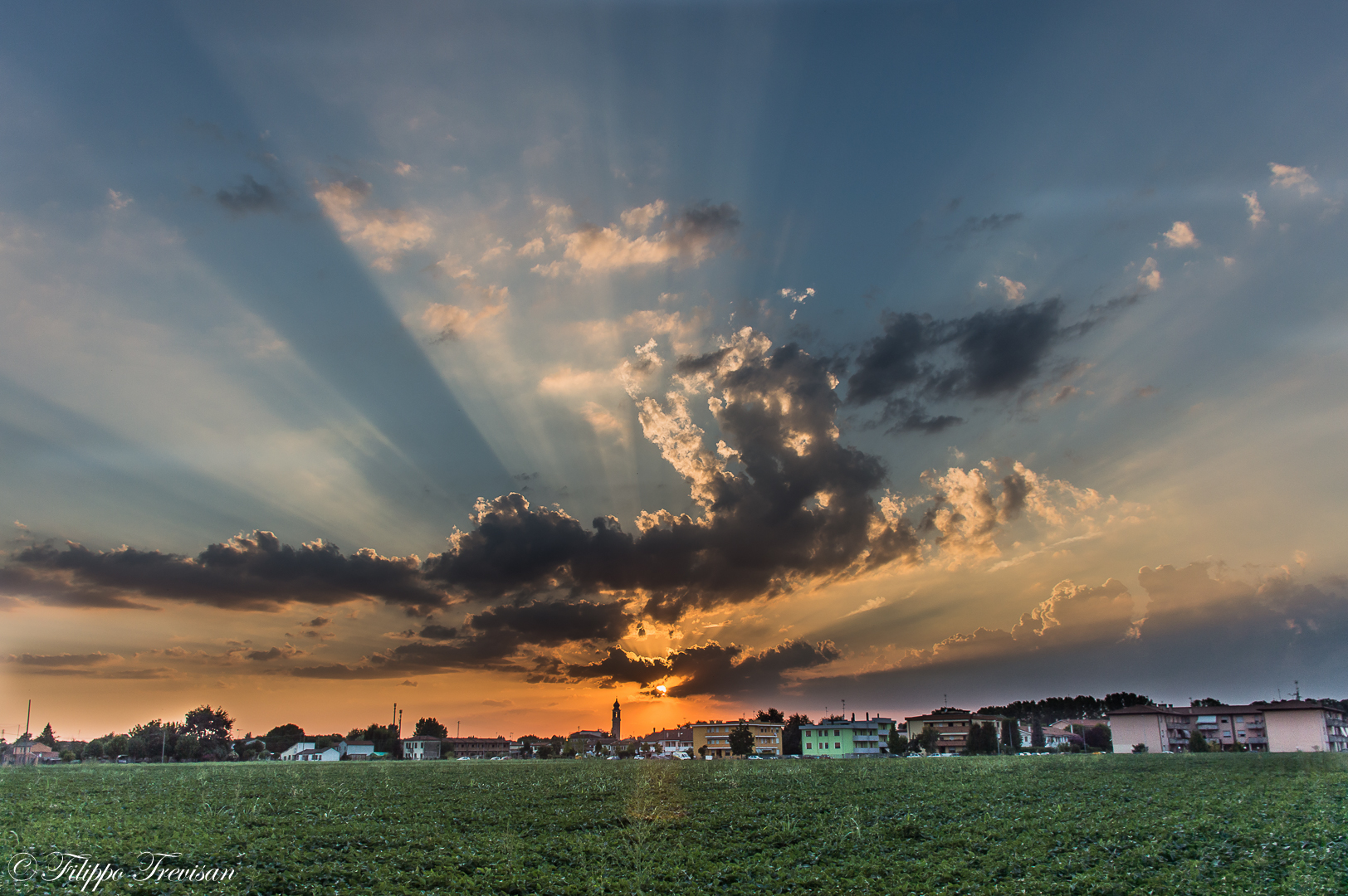 Il cielo sopra la città