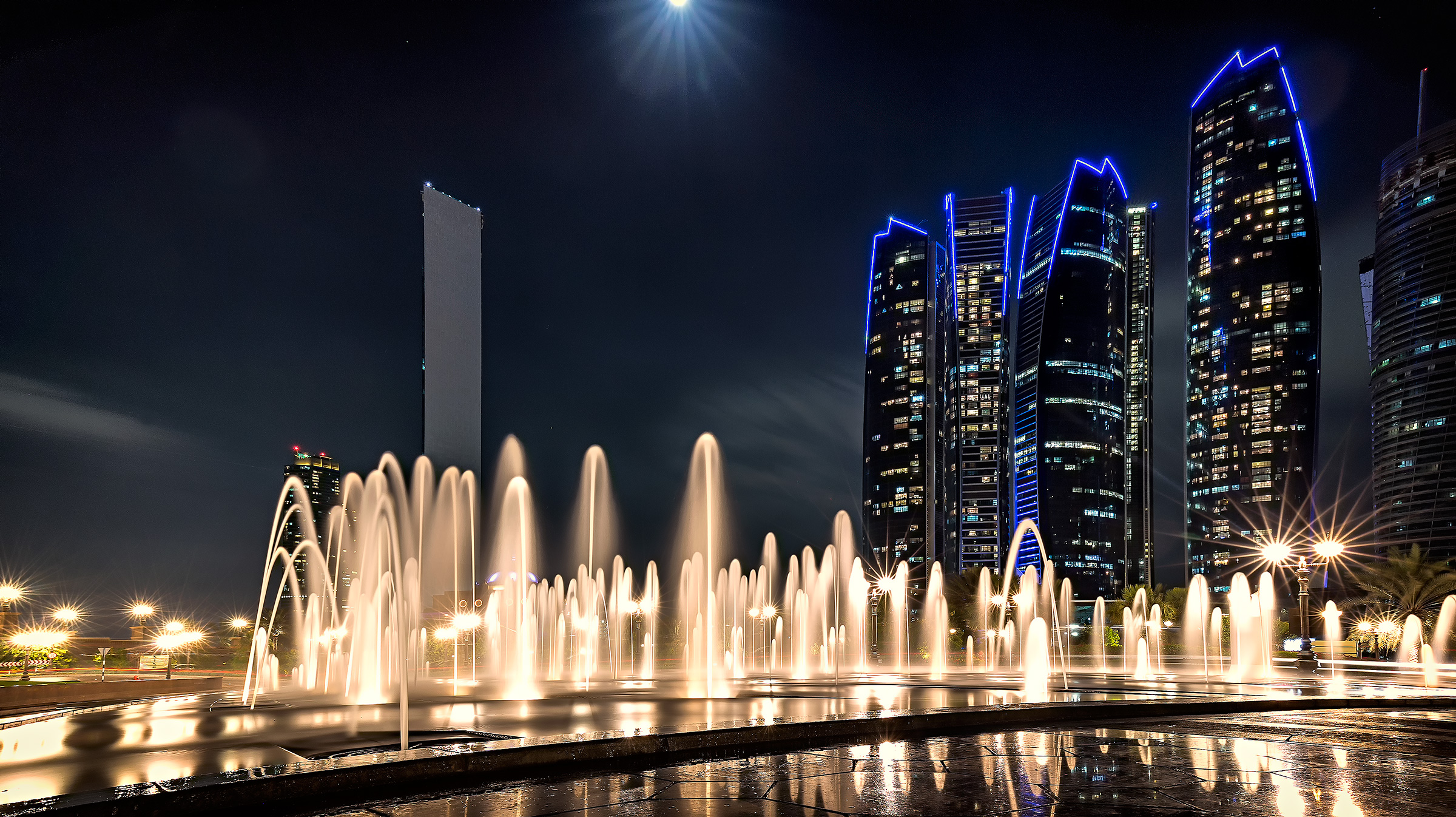 Abu Dhabi, Etihad Towers