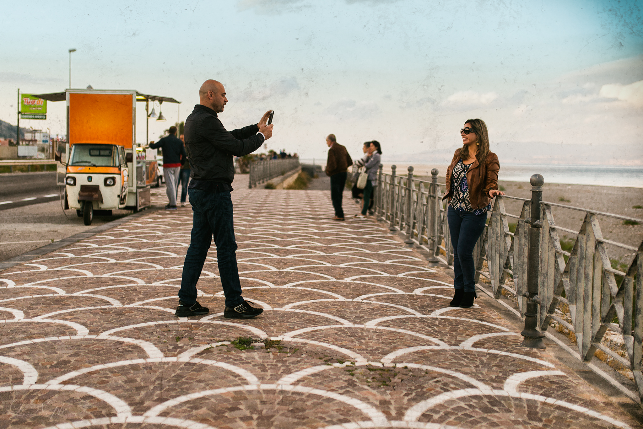 Gioia mettiti in possa..ti faccio una bellissima foto