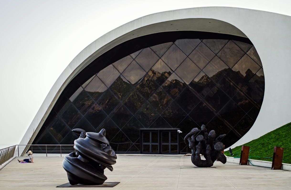 Auditorium Oscar Niemeyier di Ravello