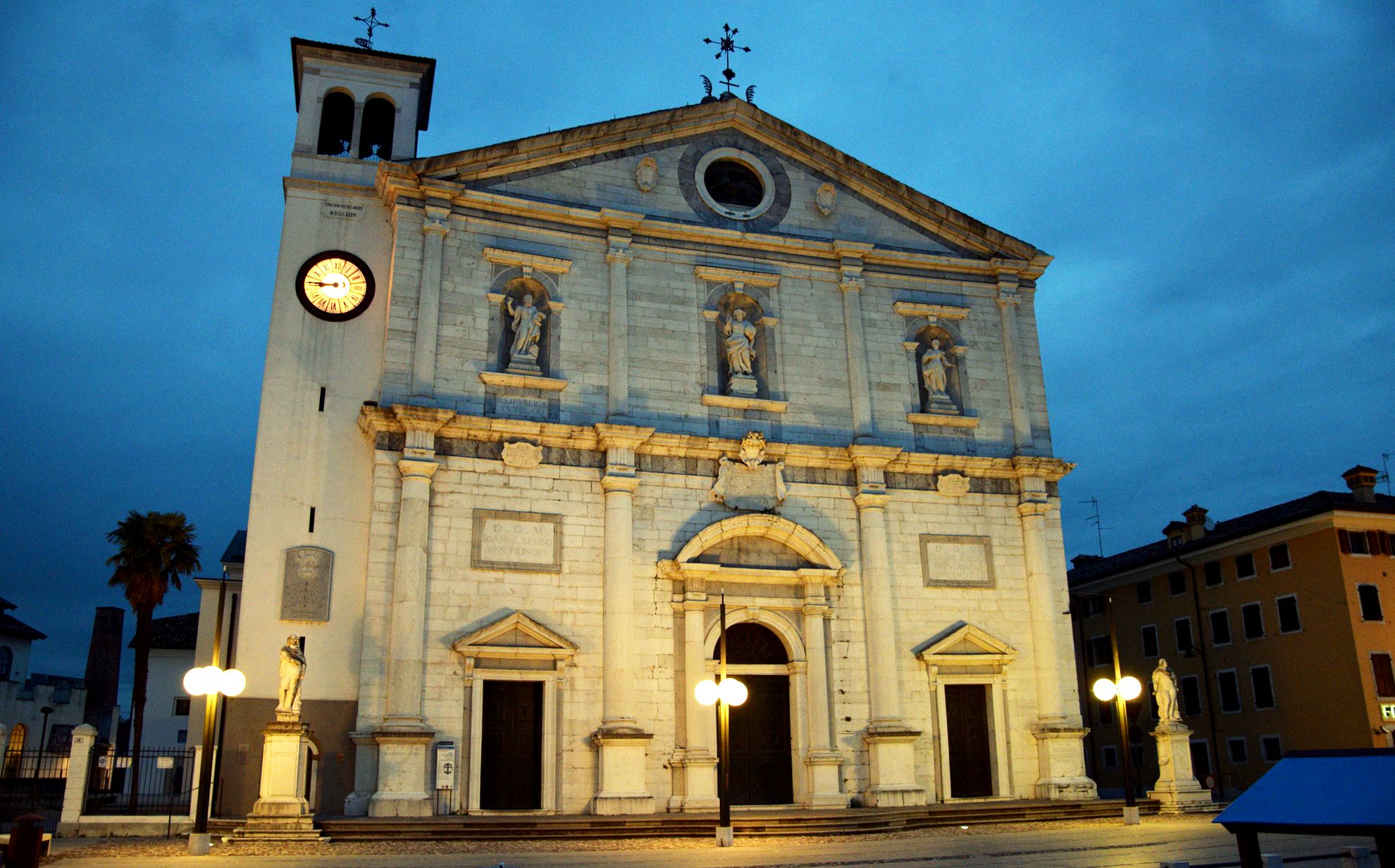 Duomo in Piazza Grande, seen from afar - Palmanova