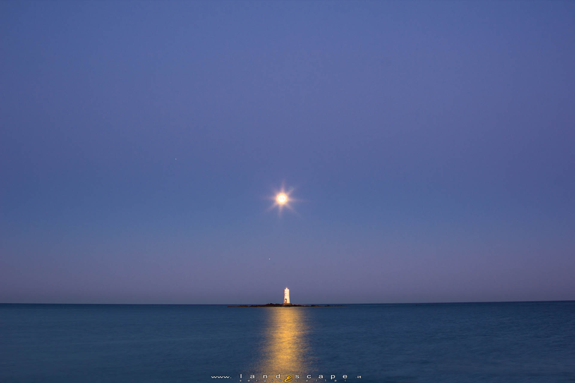 il faro nella notte
