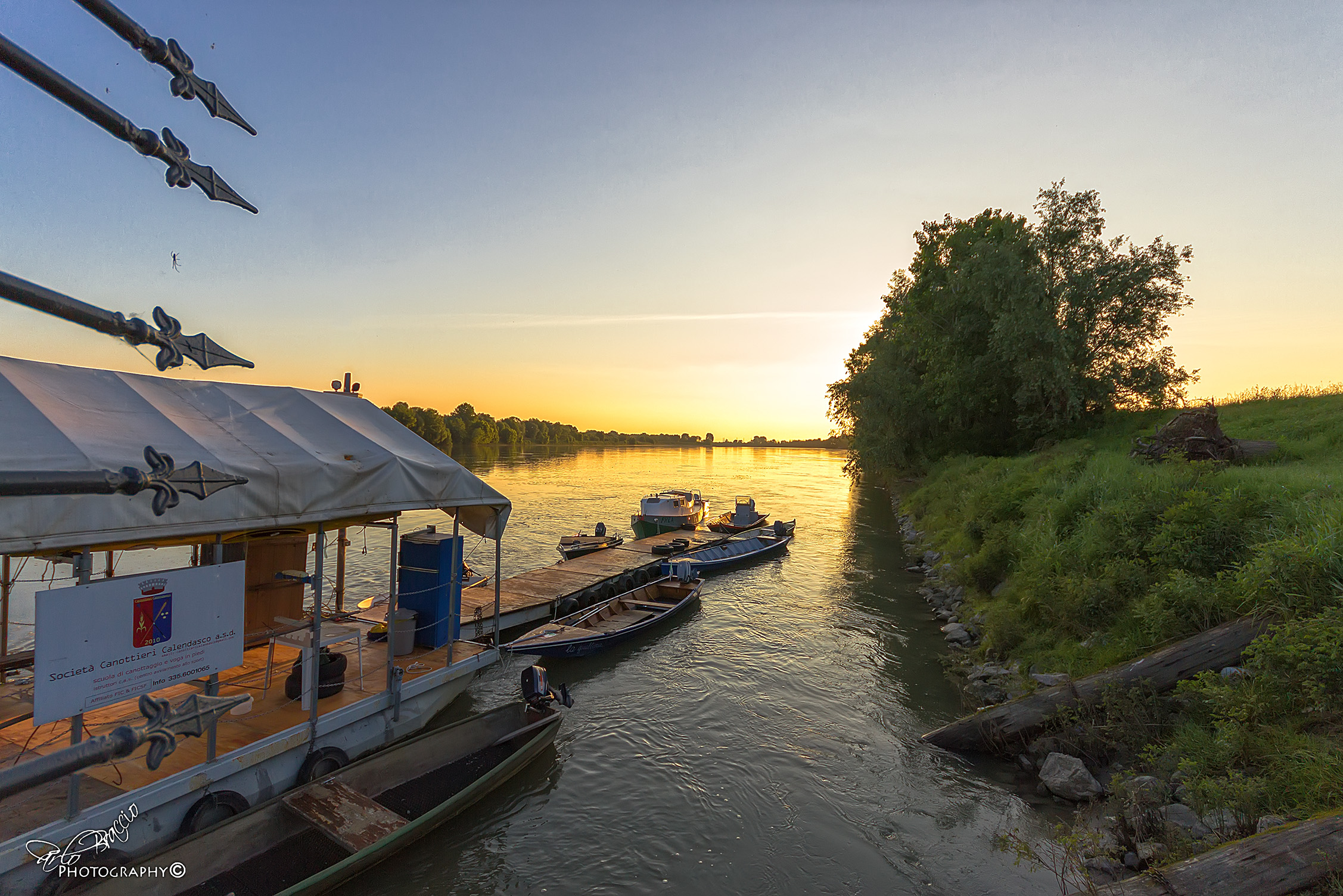 Gold morning on the river Po