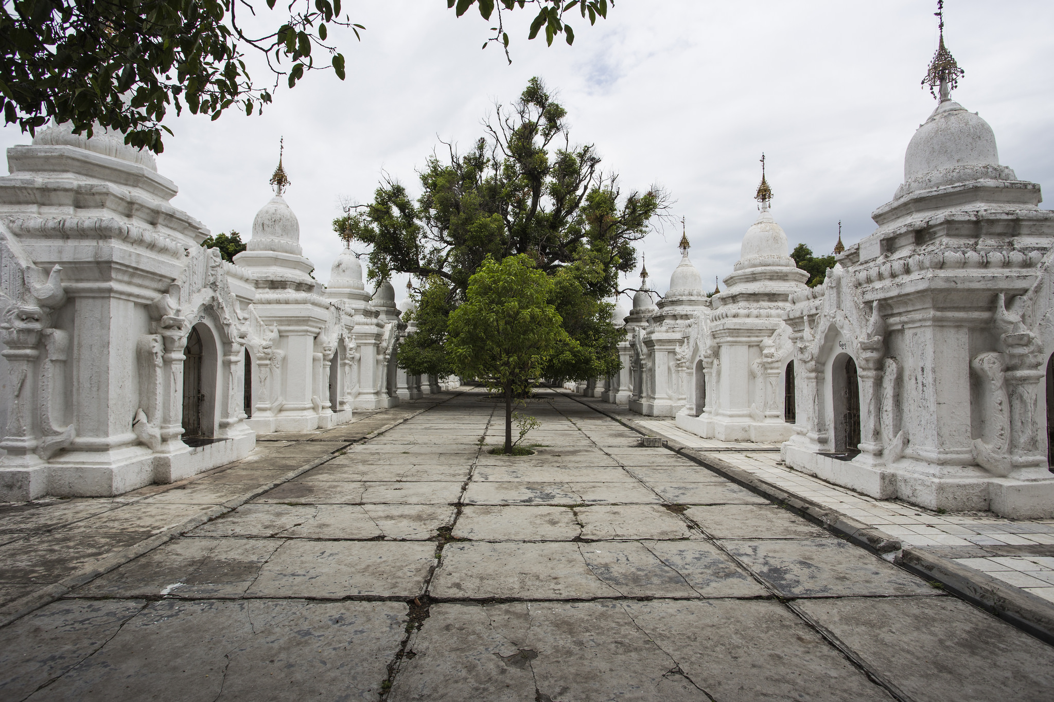 Mandalay - Kuthodaw Pagoda