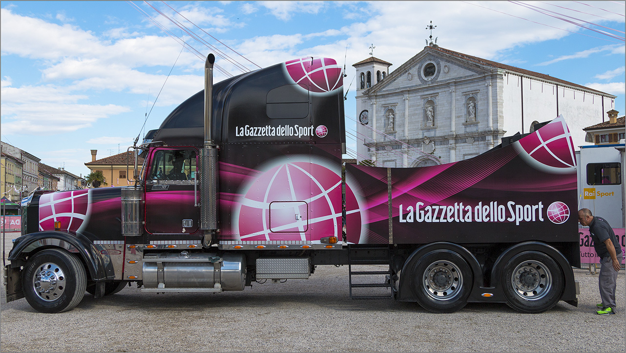 truck gazzetta al giro - palmanova