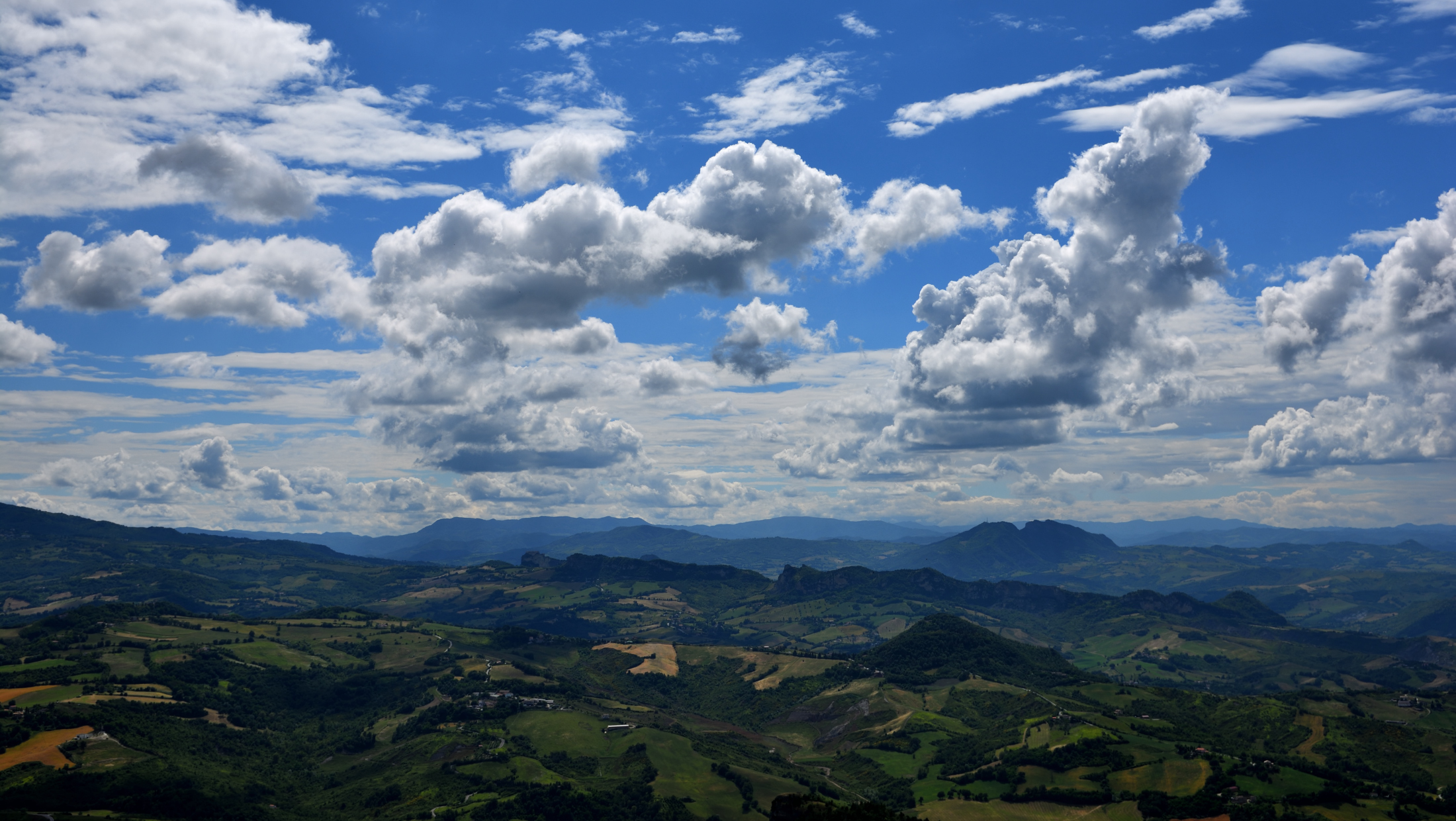 Romagnoli hills seen from San Marino