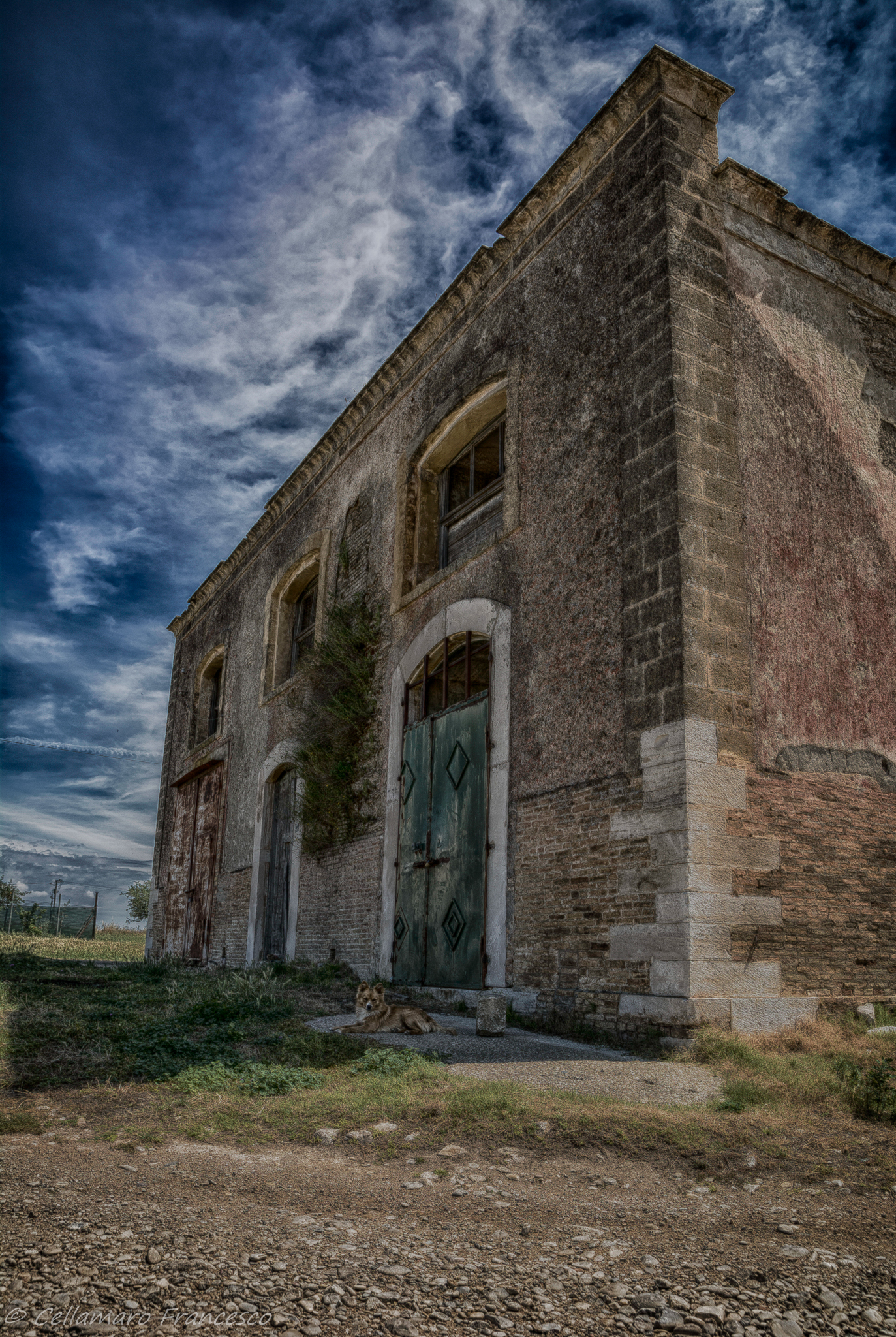 casolare abbandonato