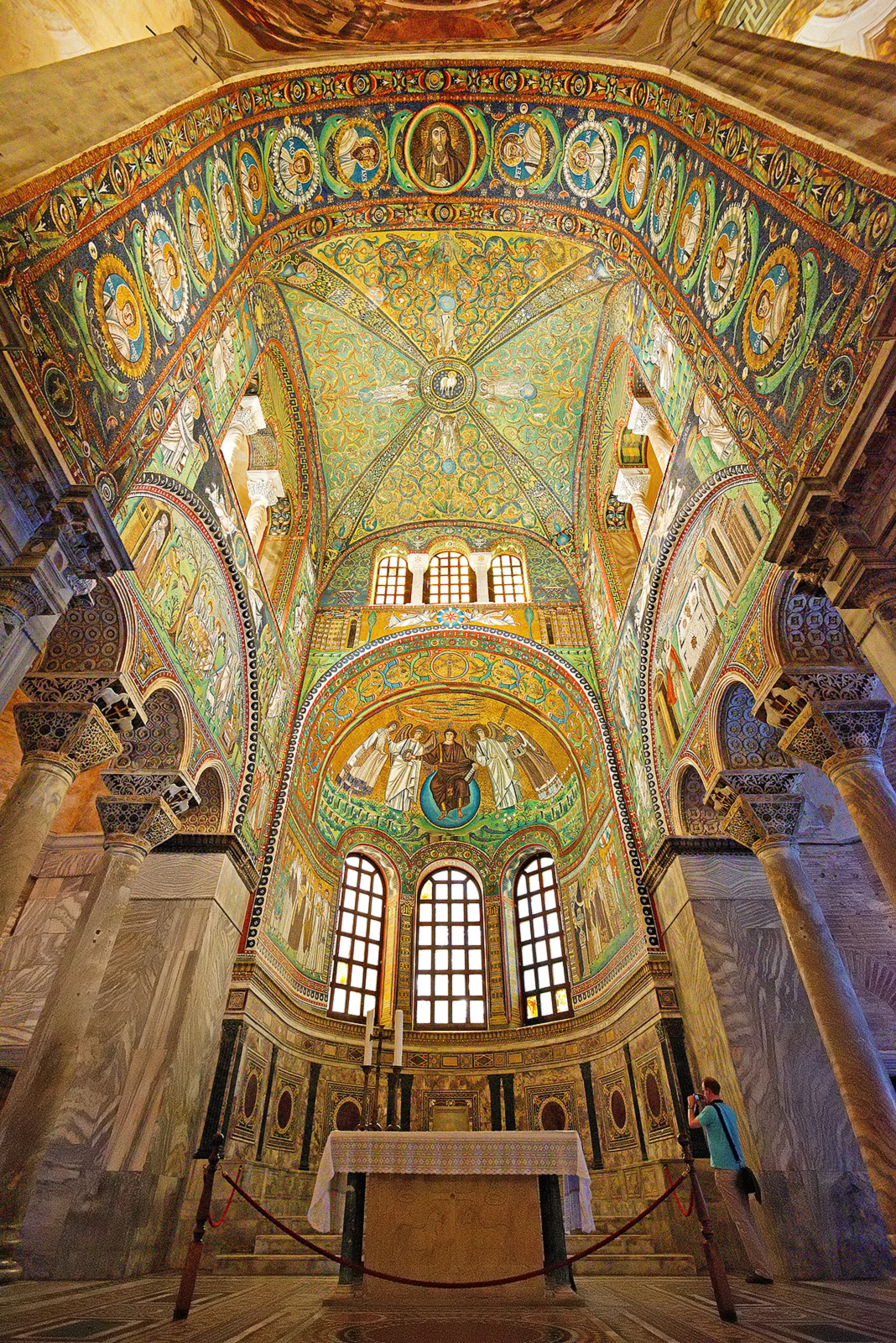 Thousand millions of colored squares