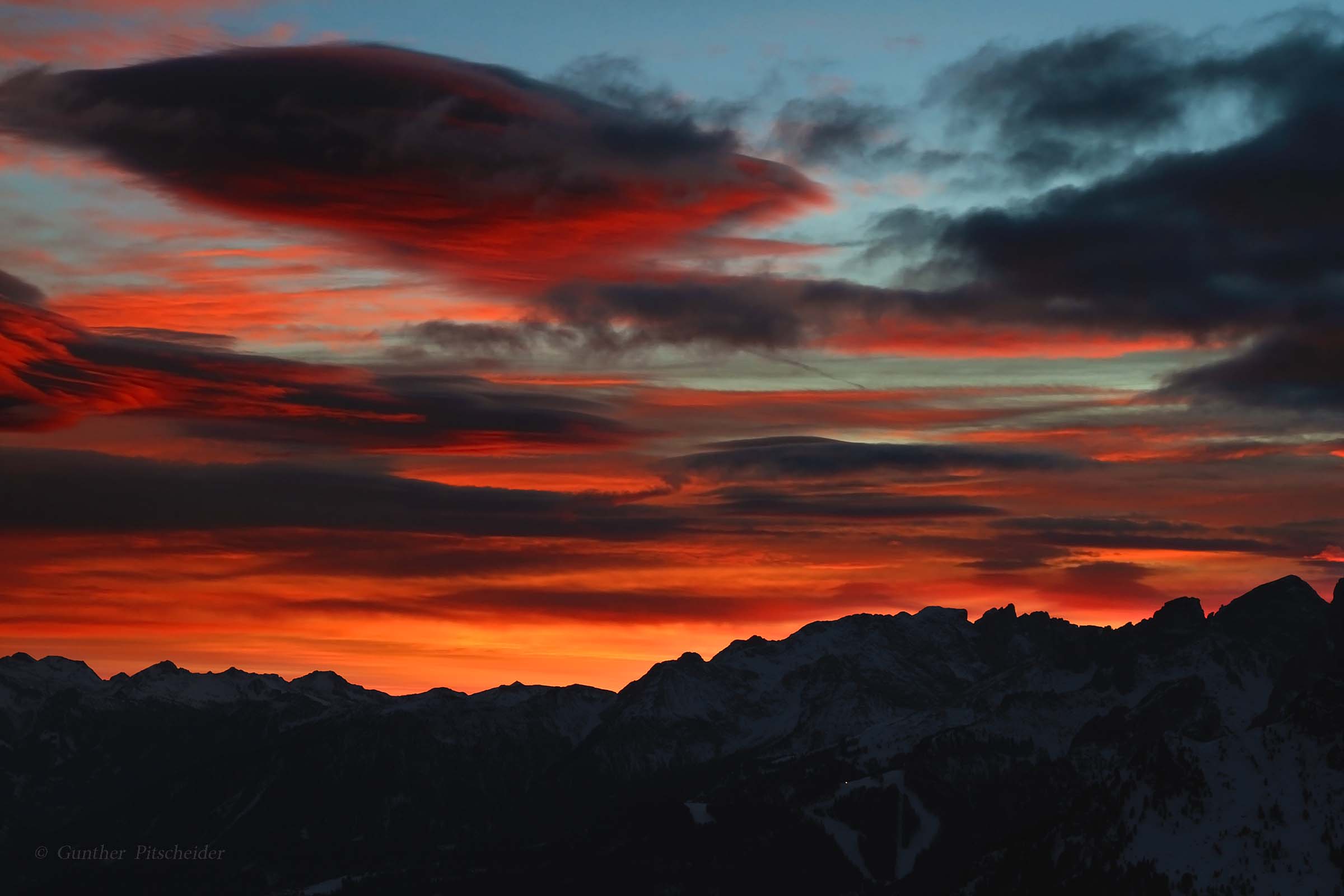 The sunset and his brushstrokes