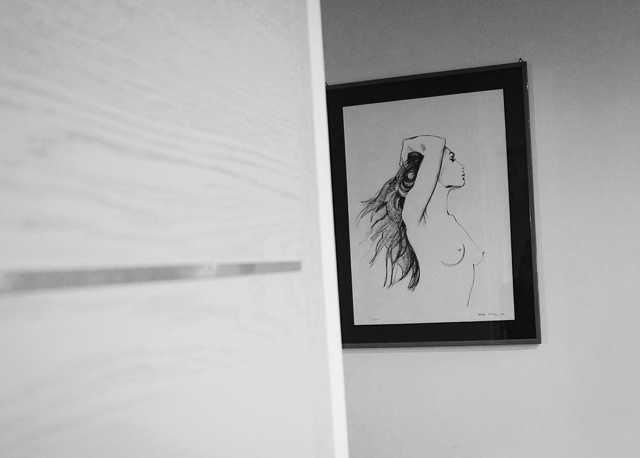 Spiando un ritratto di donna...