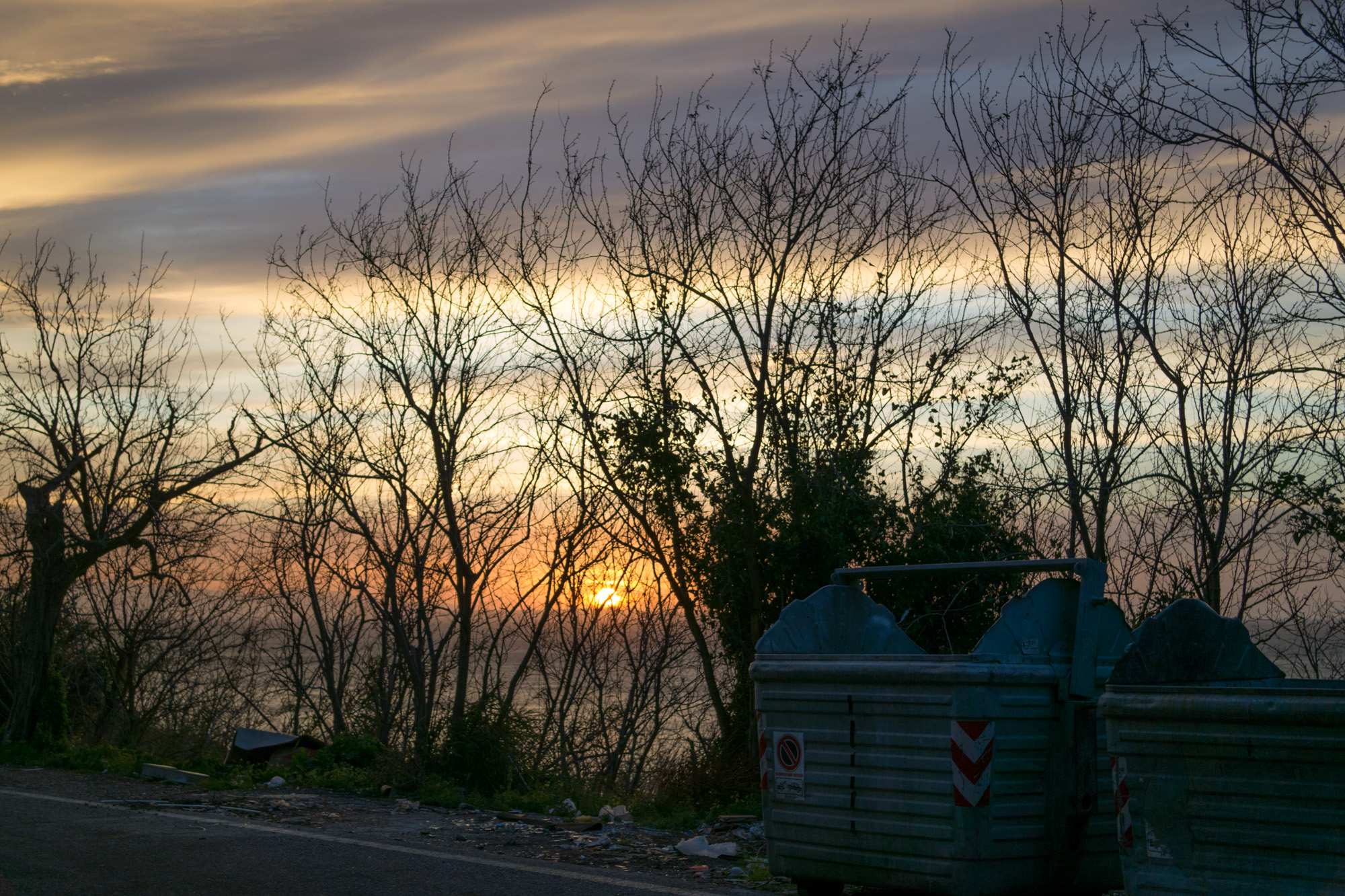 Paradoxes Sicilians: the good and the bad live