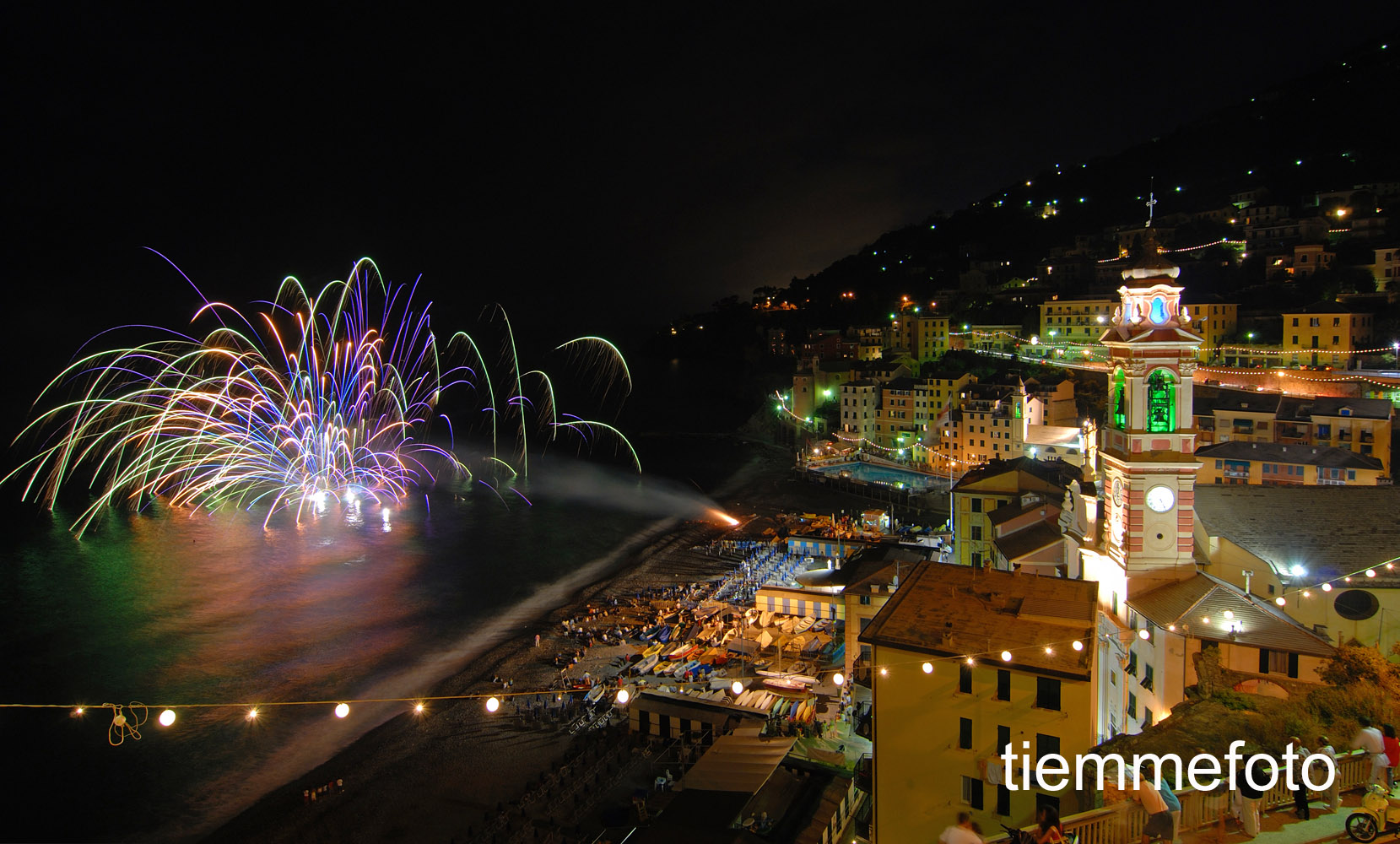 Fuochi sul mare a Sori