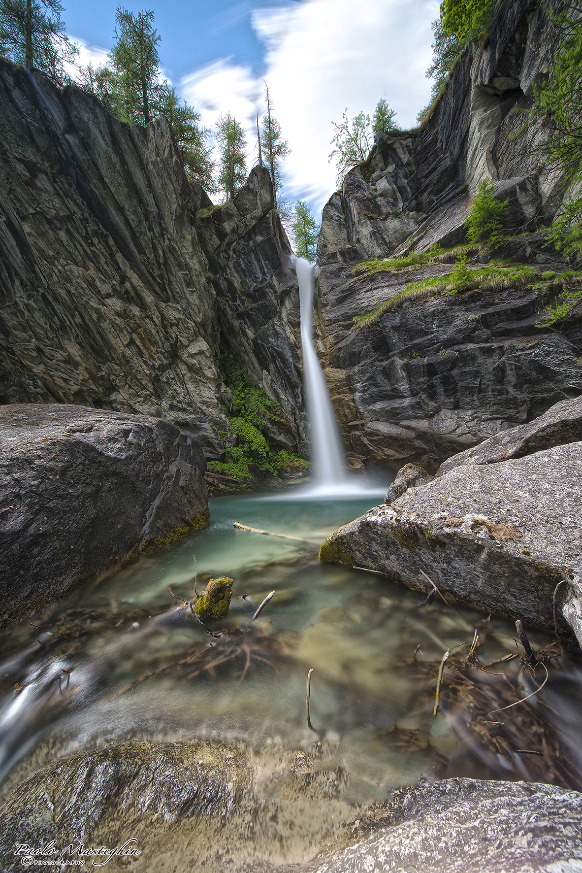 Un tuffo dove l'acqua è più blu...