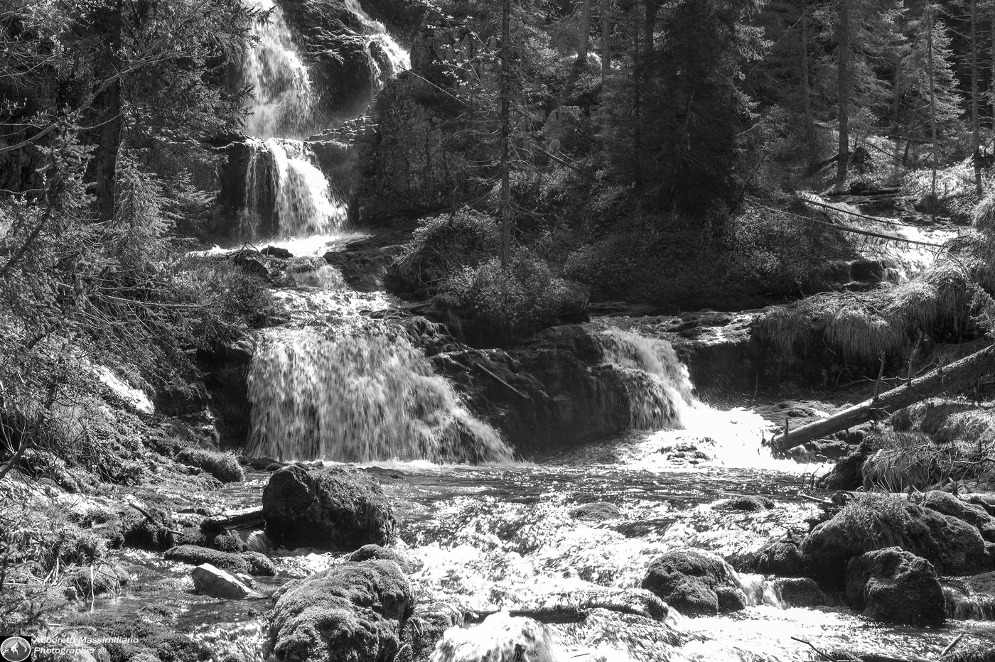 Vallesinella waterfalls