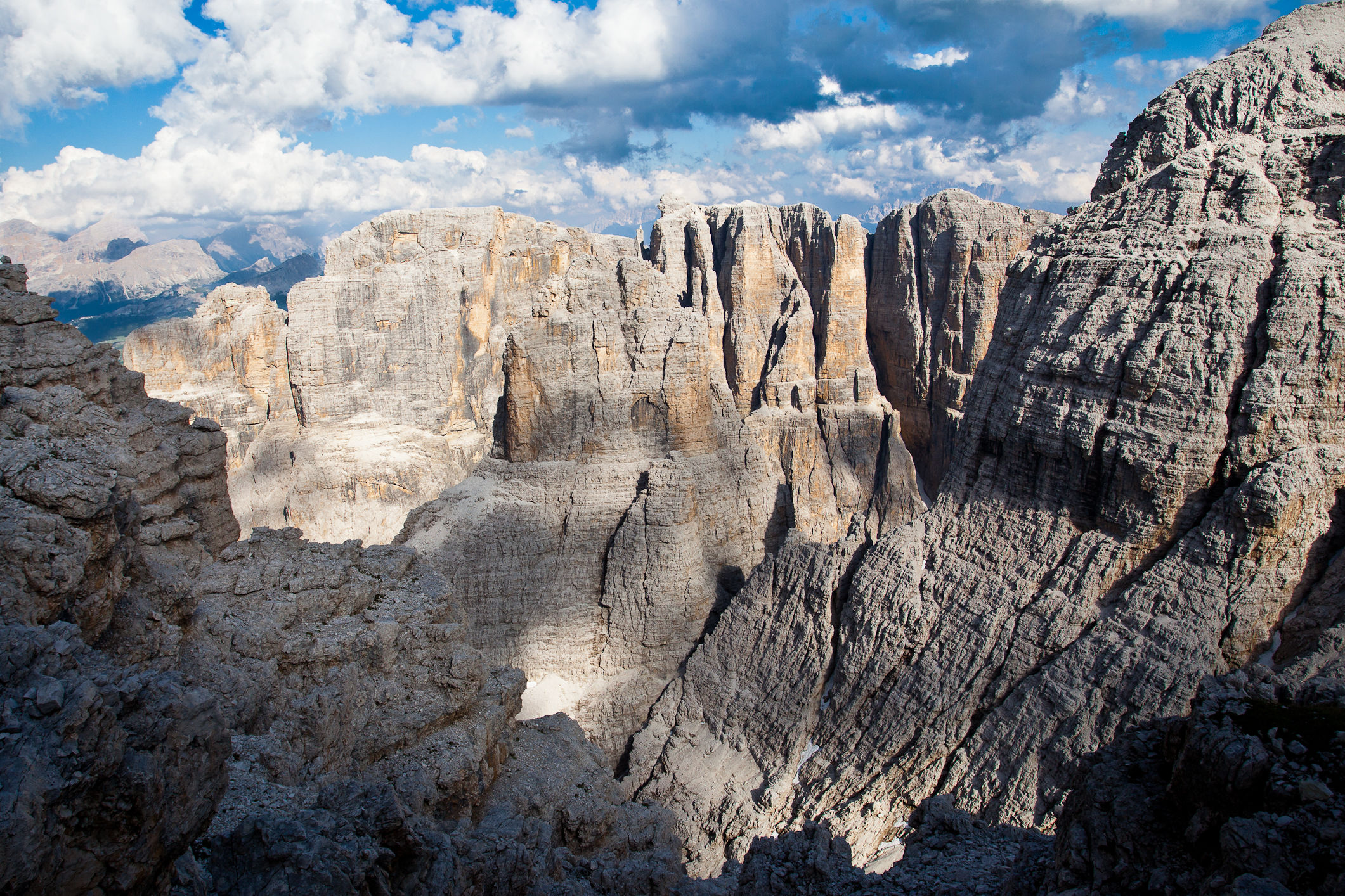 Scendendo dalla Cima Pisciadù