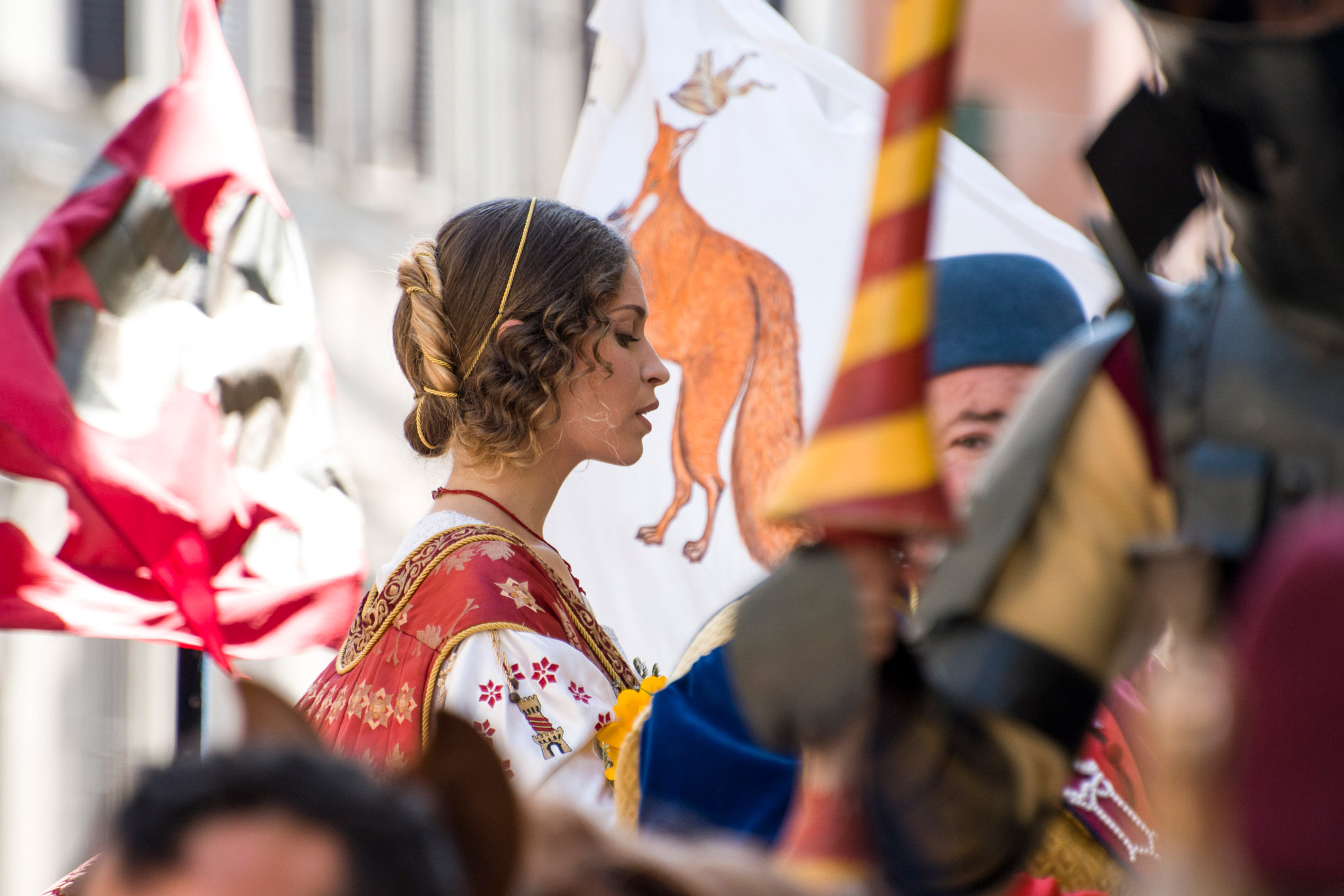 The lady of the Yellow District