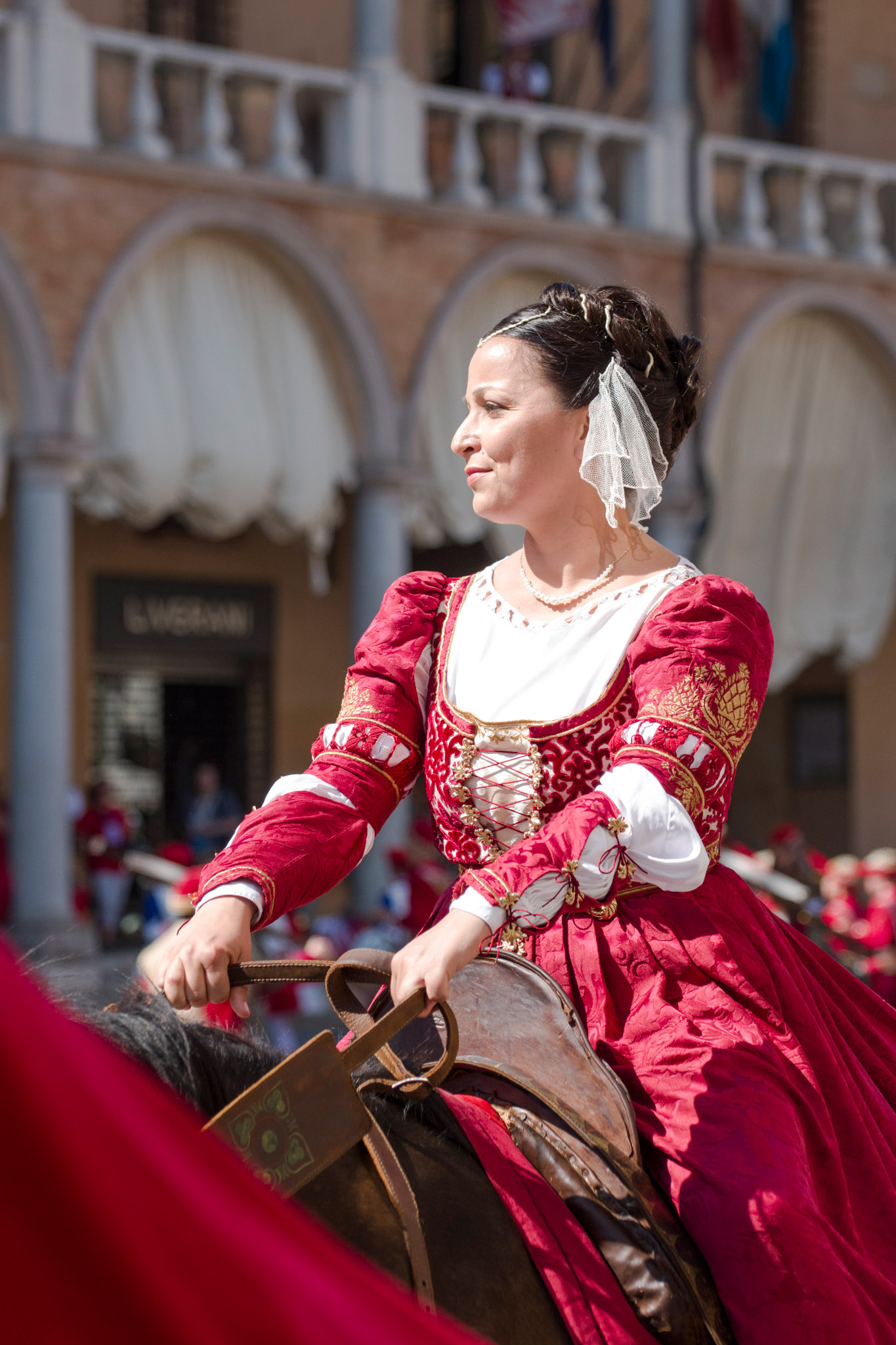 The lady of the District Red