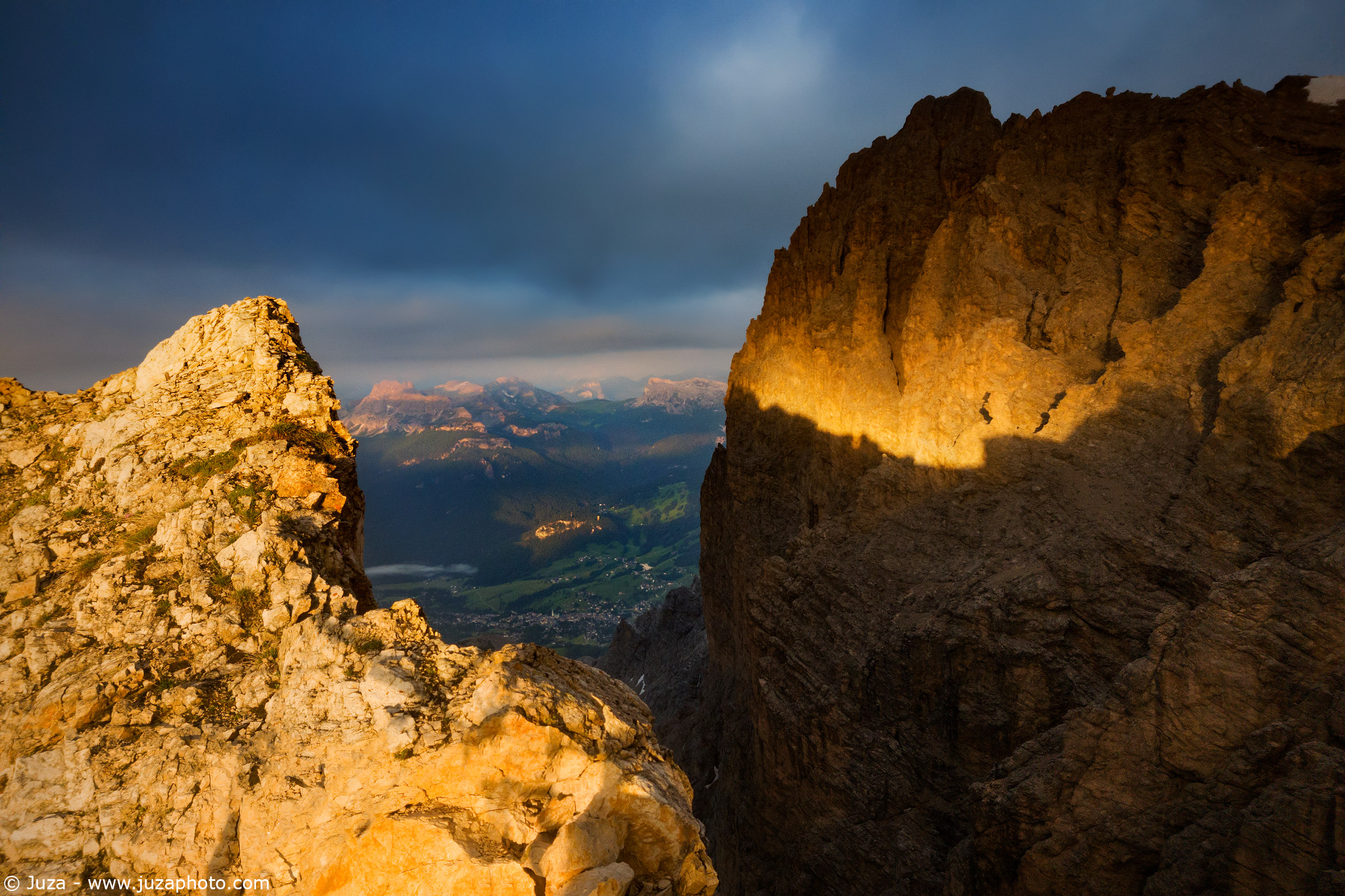 Sunrise from Lorenzi, golden light
