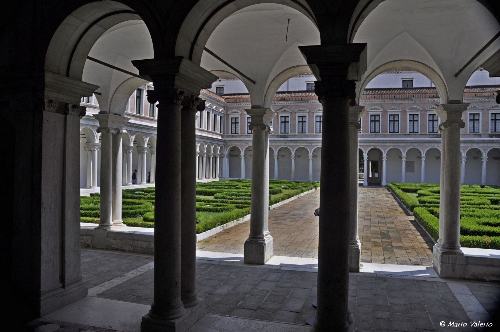 Fondazione Cini - Portico 1