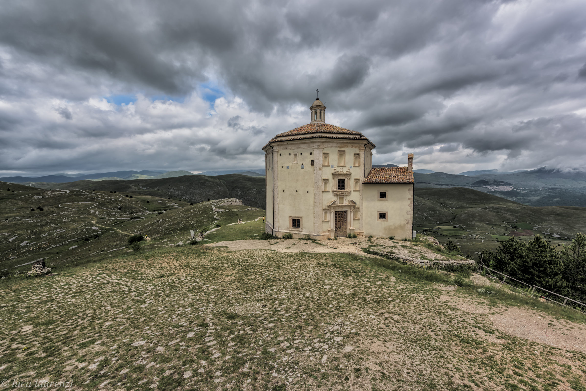Santa Maria of piety (Calascio)