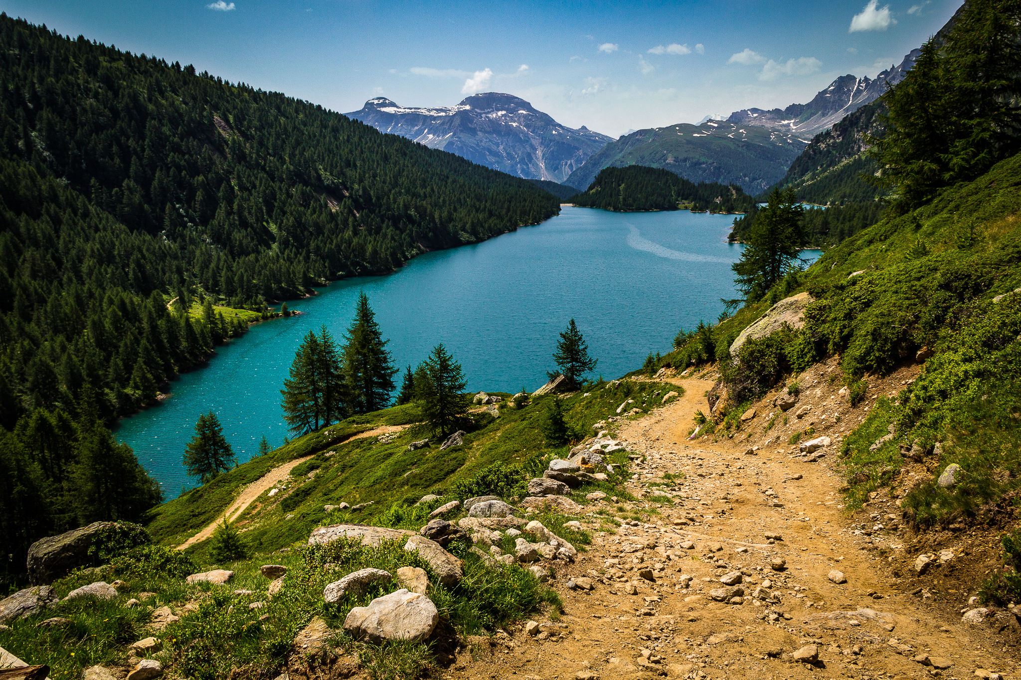 Alpe Devero with the eponymous lake.