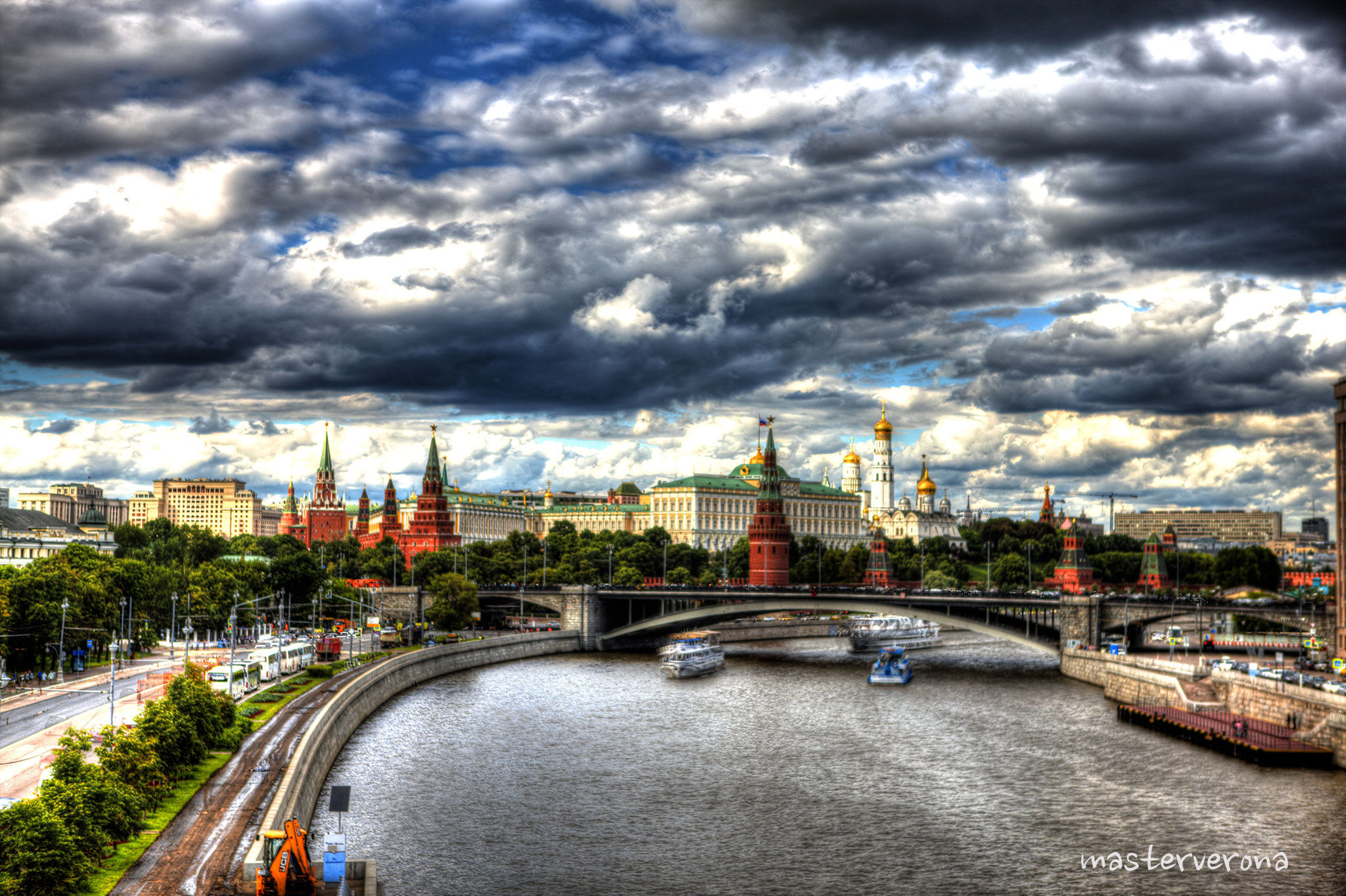 Fiume Moscva - Mosca