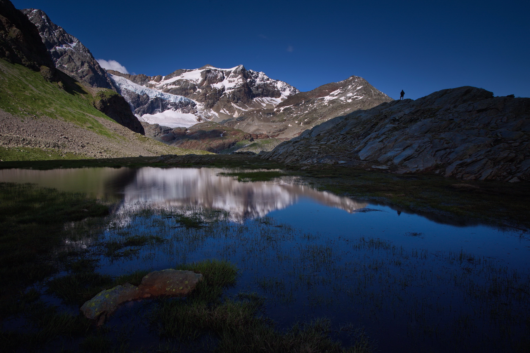 The Fellaria reflects