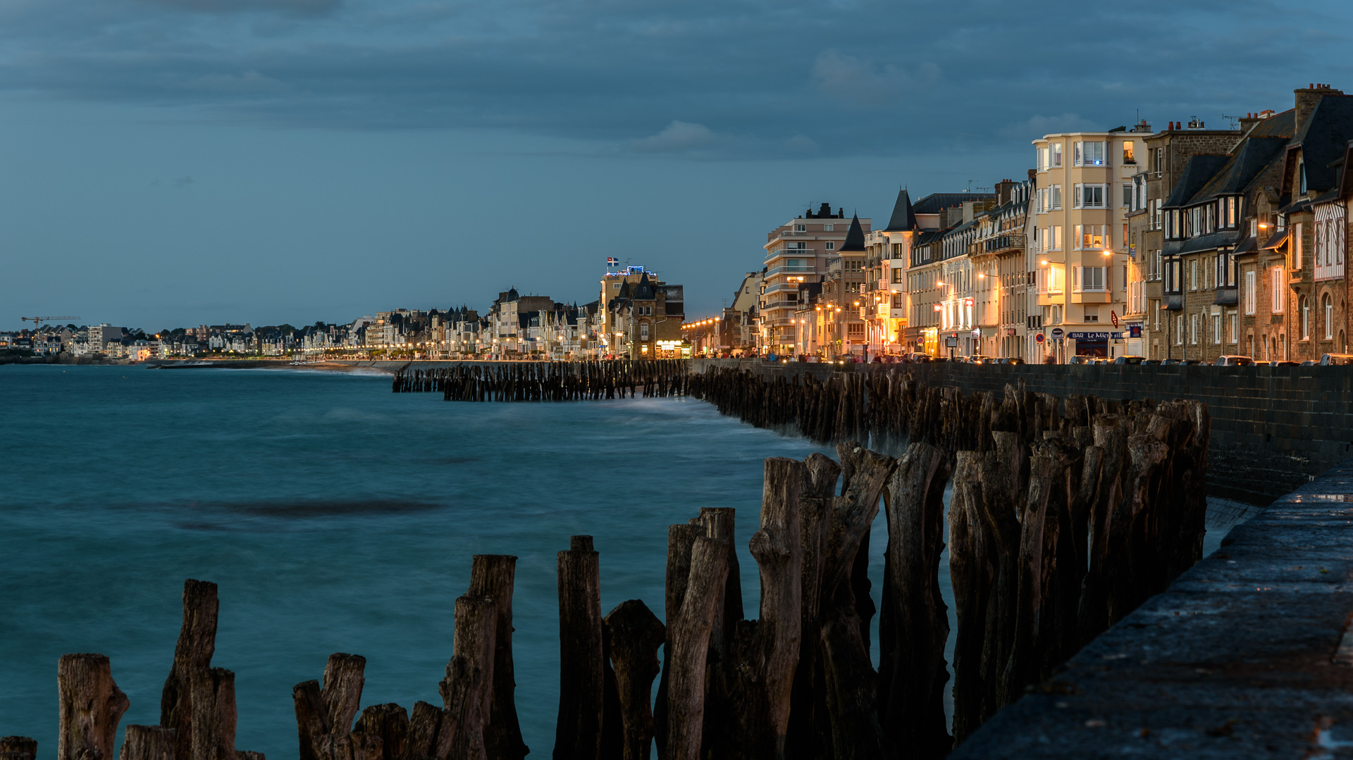 Saint Malo night