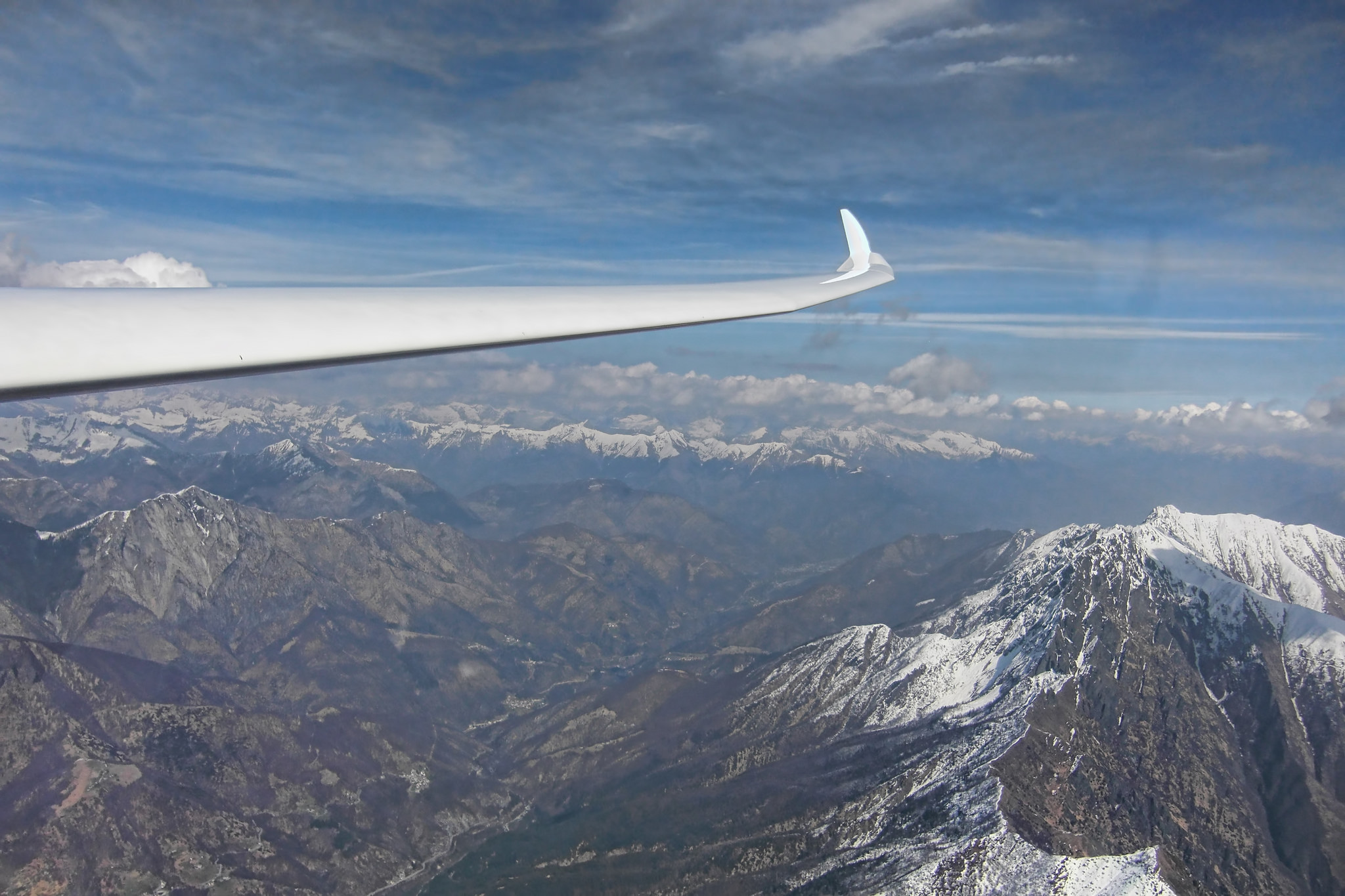 looking at my wingtip