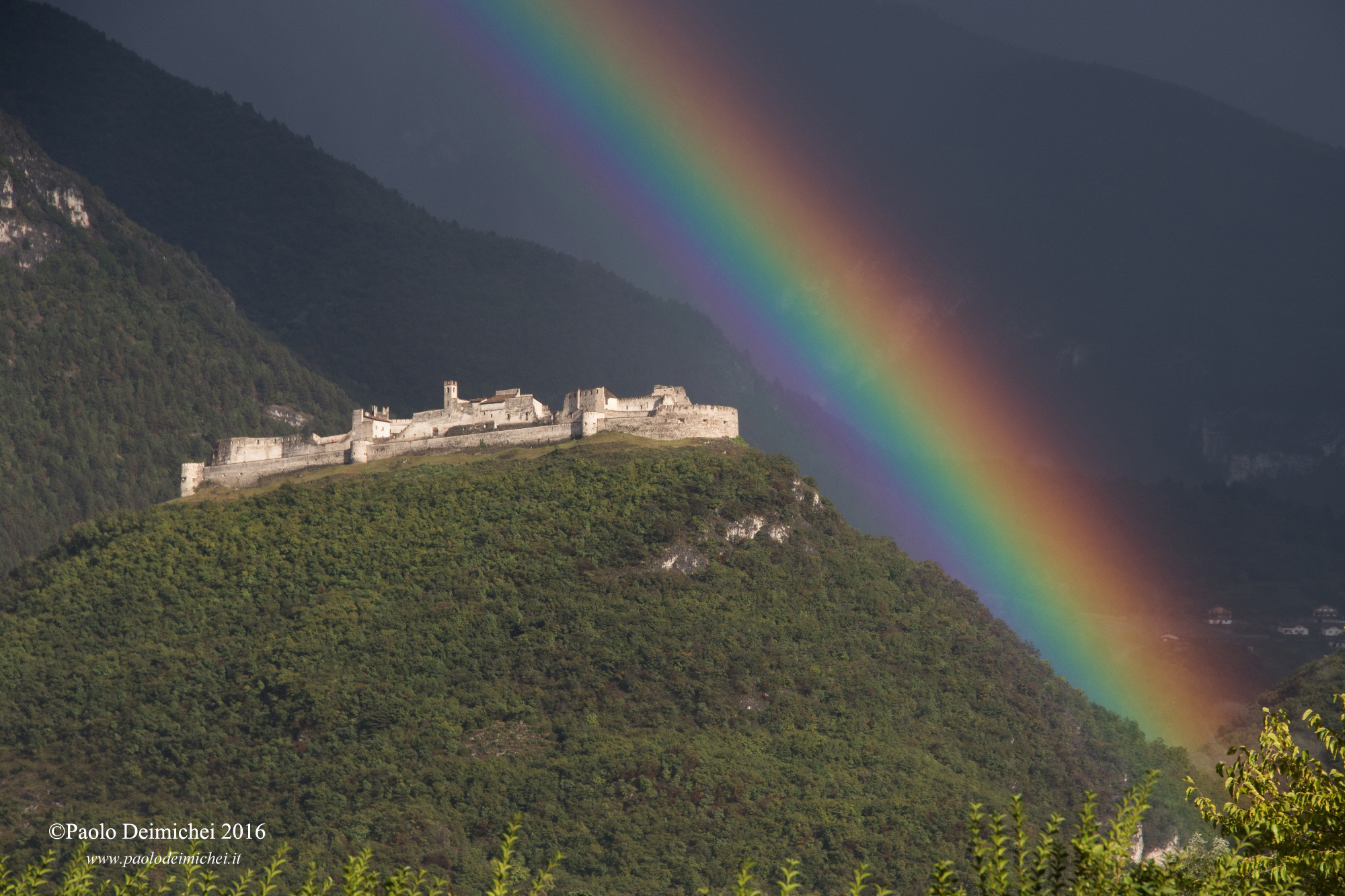 Arcobaleno a Castel Beseno - Trentino