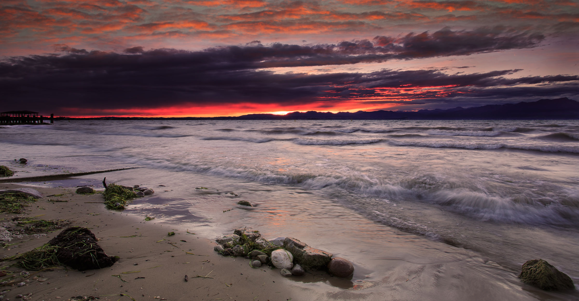 Sunset over the lake (Garda)