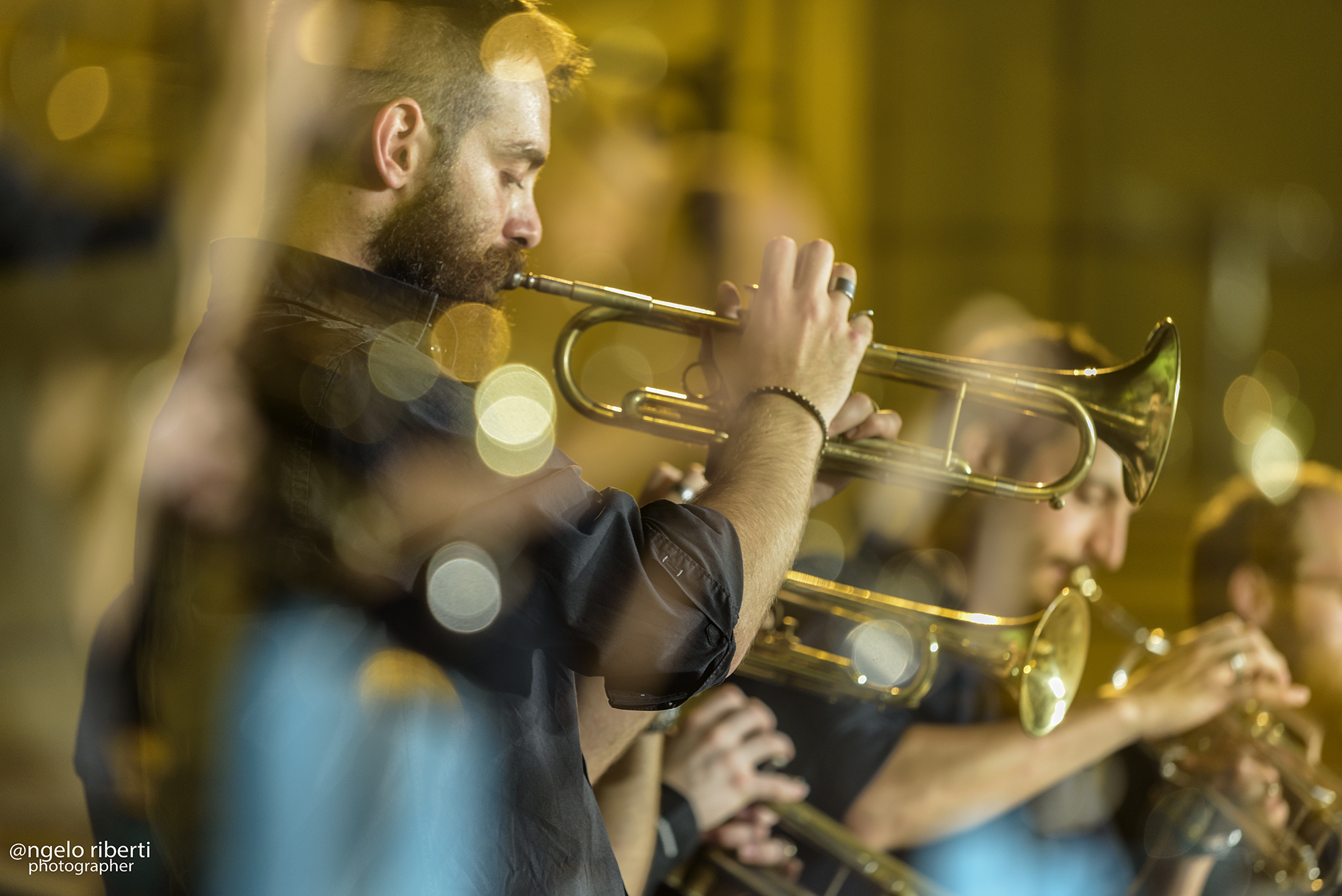 ... Fiato alle trombe