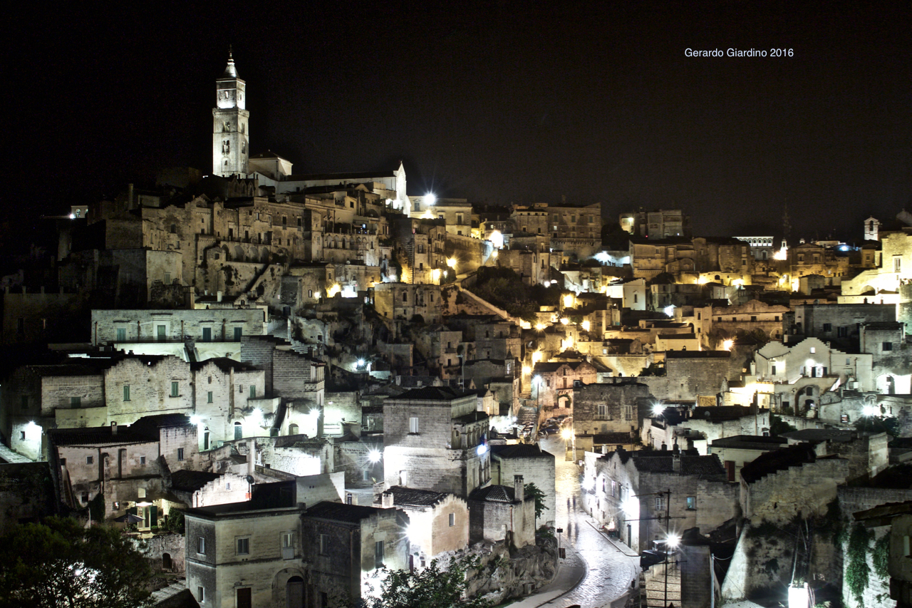 Matera: night walk.