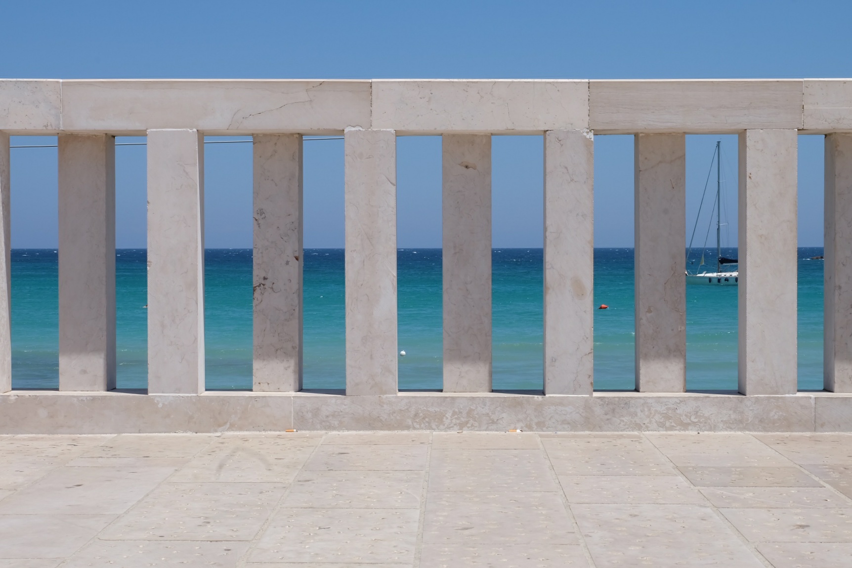 ....che da tanta parte....il guardo esclude