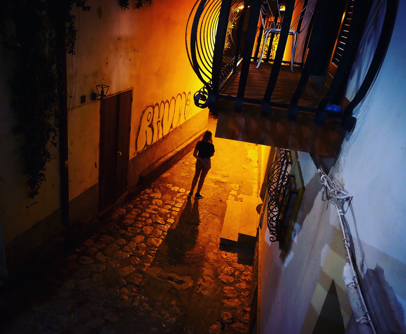 Di notte, nei vicoli....