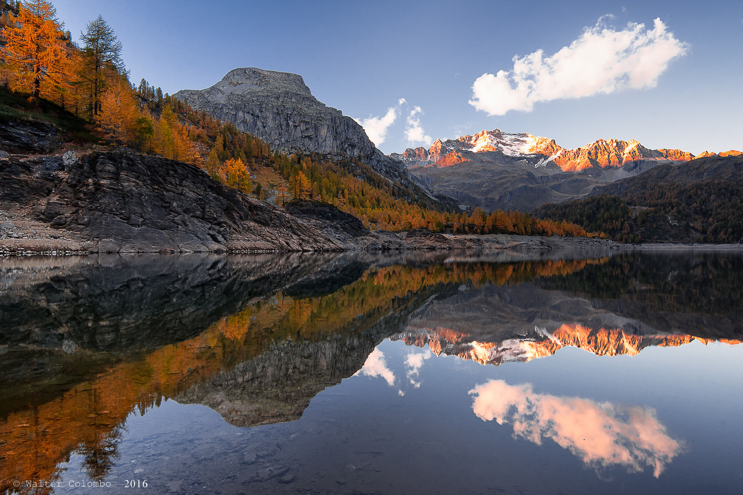 Autumn in the Mirror