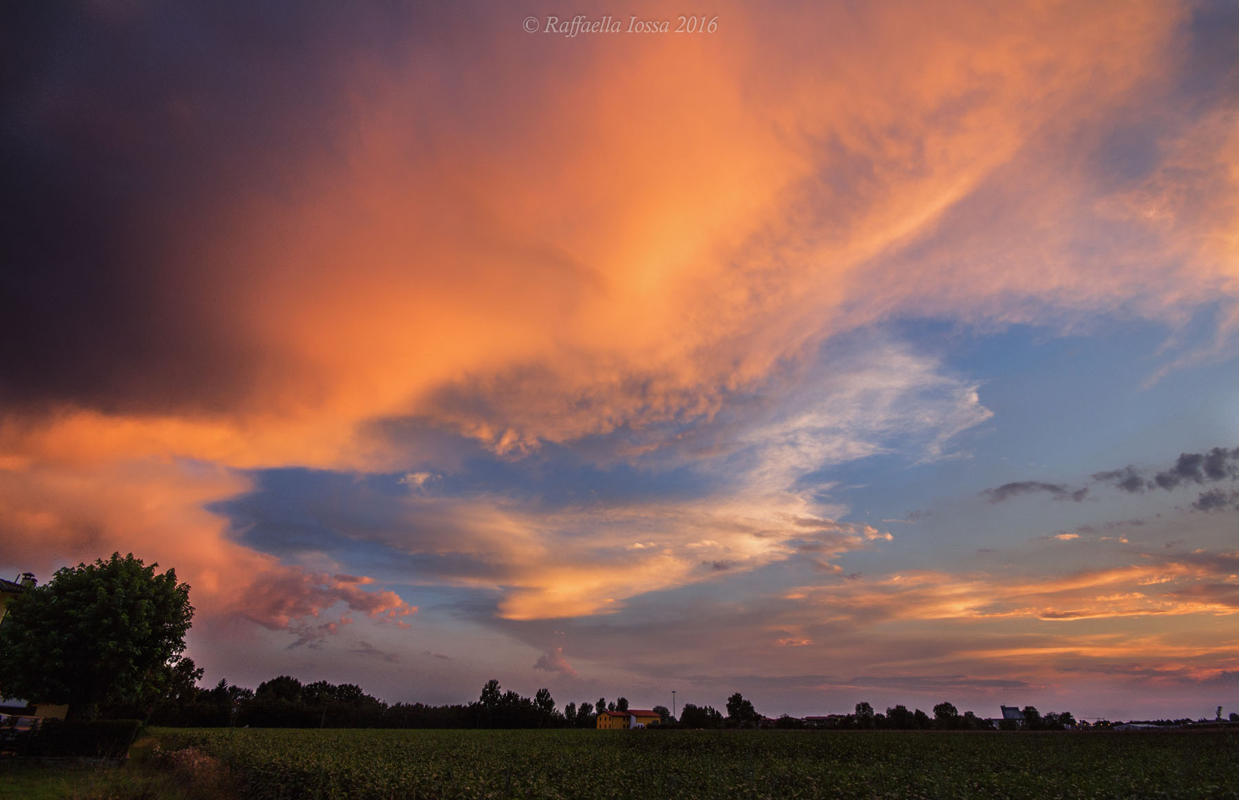 il cielo di stasera