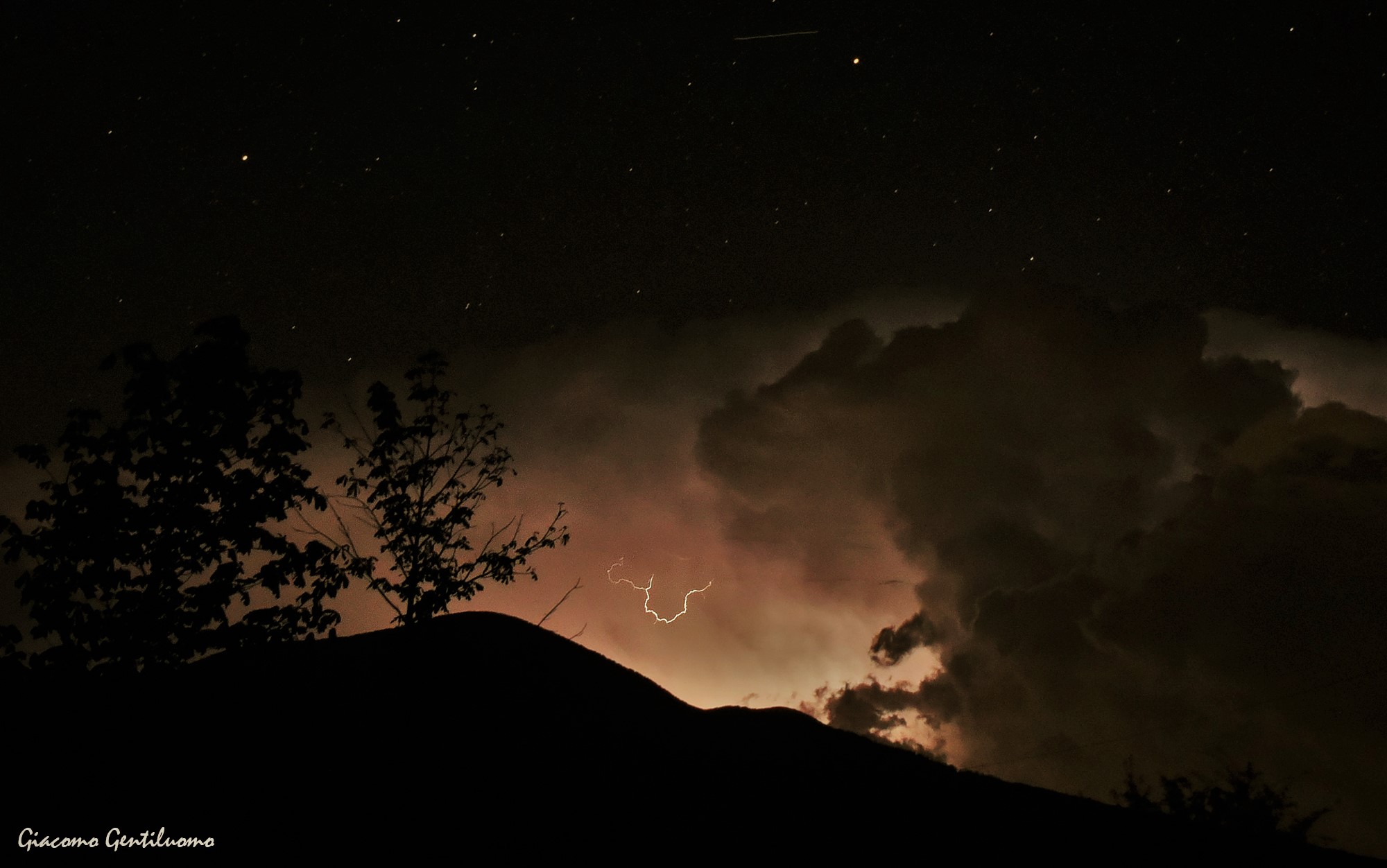 fulmine sul monte Amiata