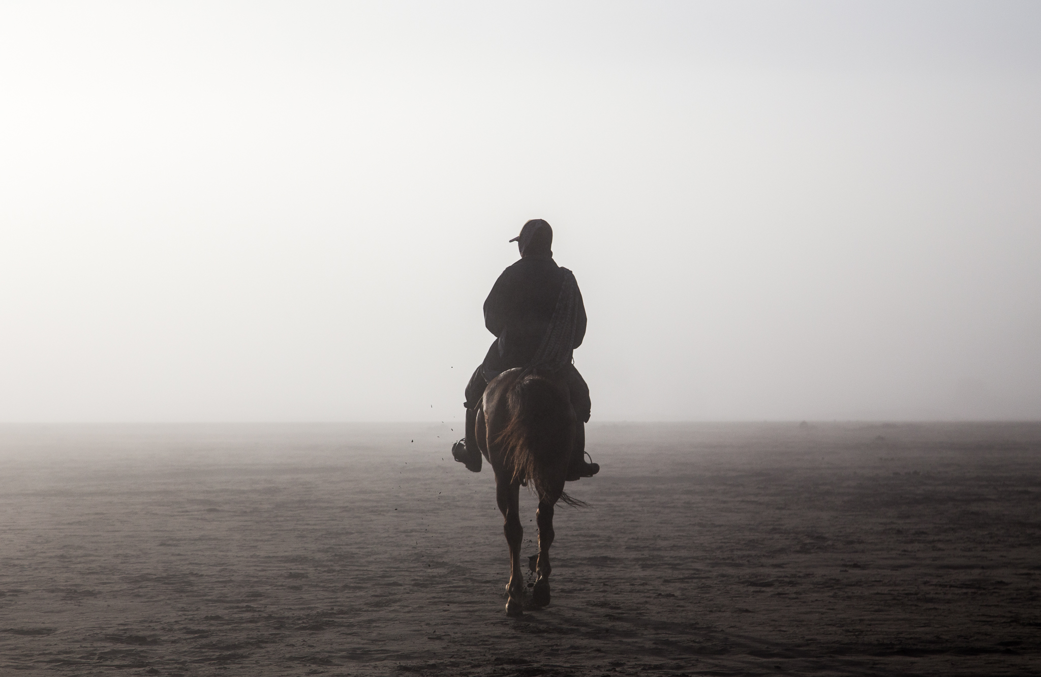 Riders on the storm/2 - Mount Bromo