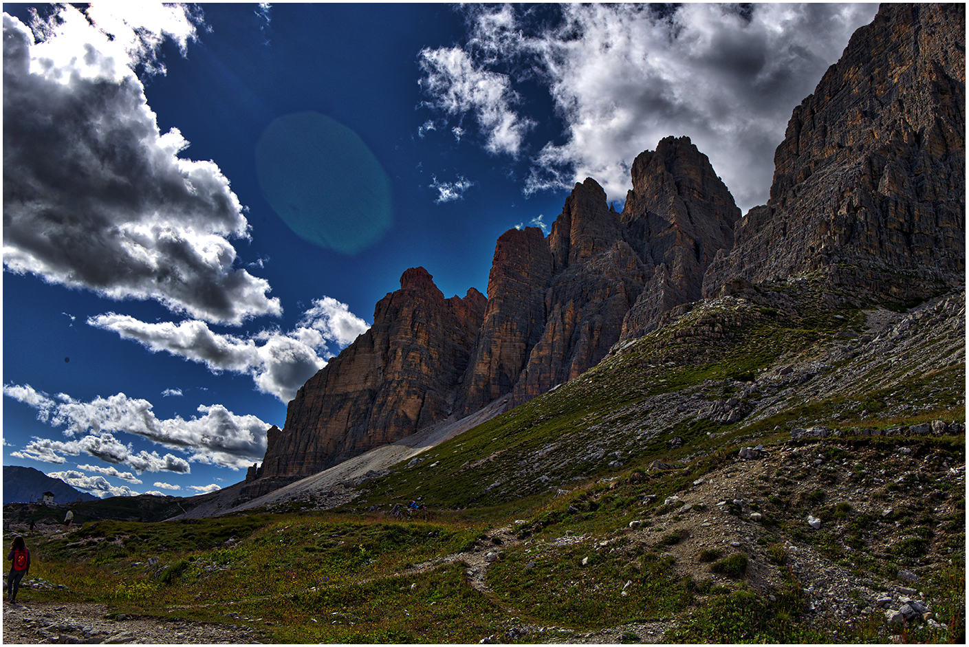 ... The two peaks and a half ...!