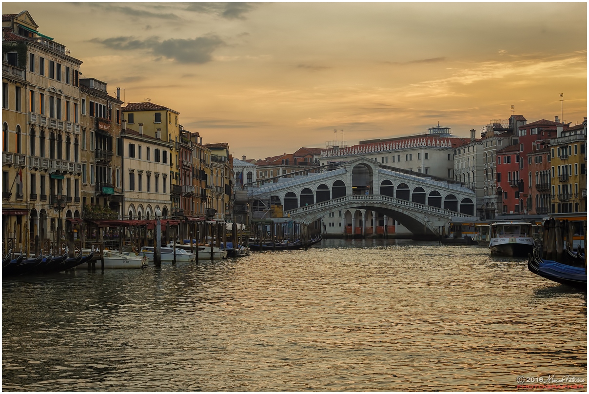 L'alba sul Ponte di Rialto