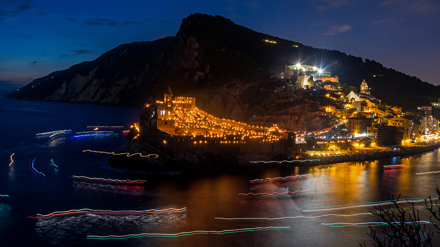 Lo spettacolo di Portovenere in festa