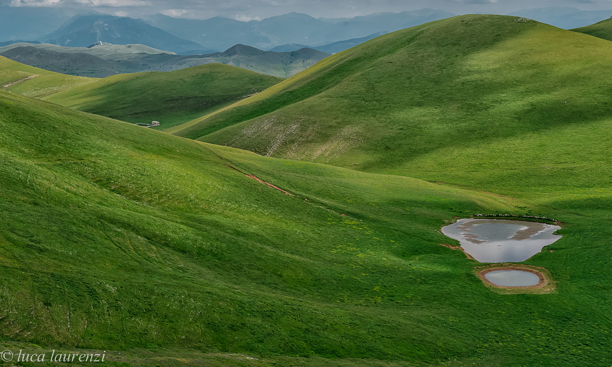 Green dunes of Campo Imperatore