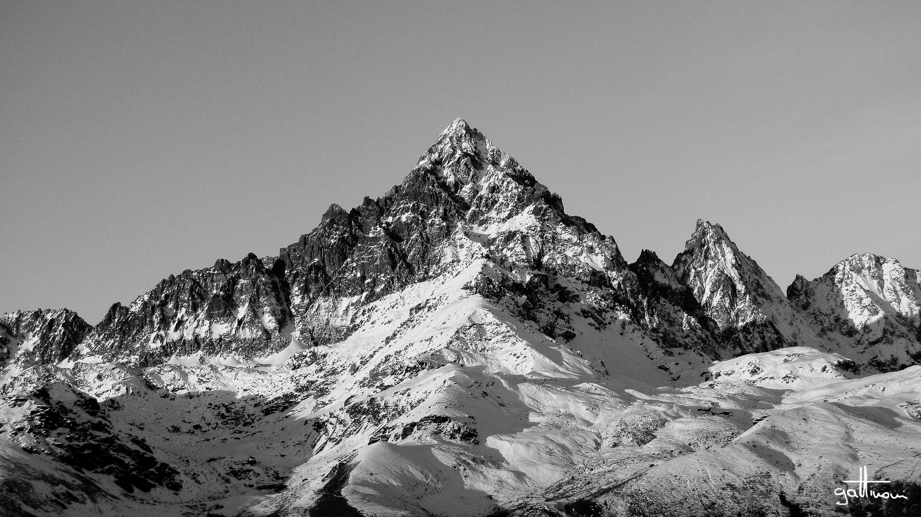 Monviso in bianco e nero