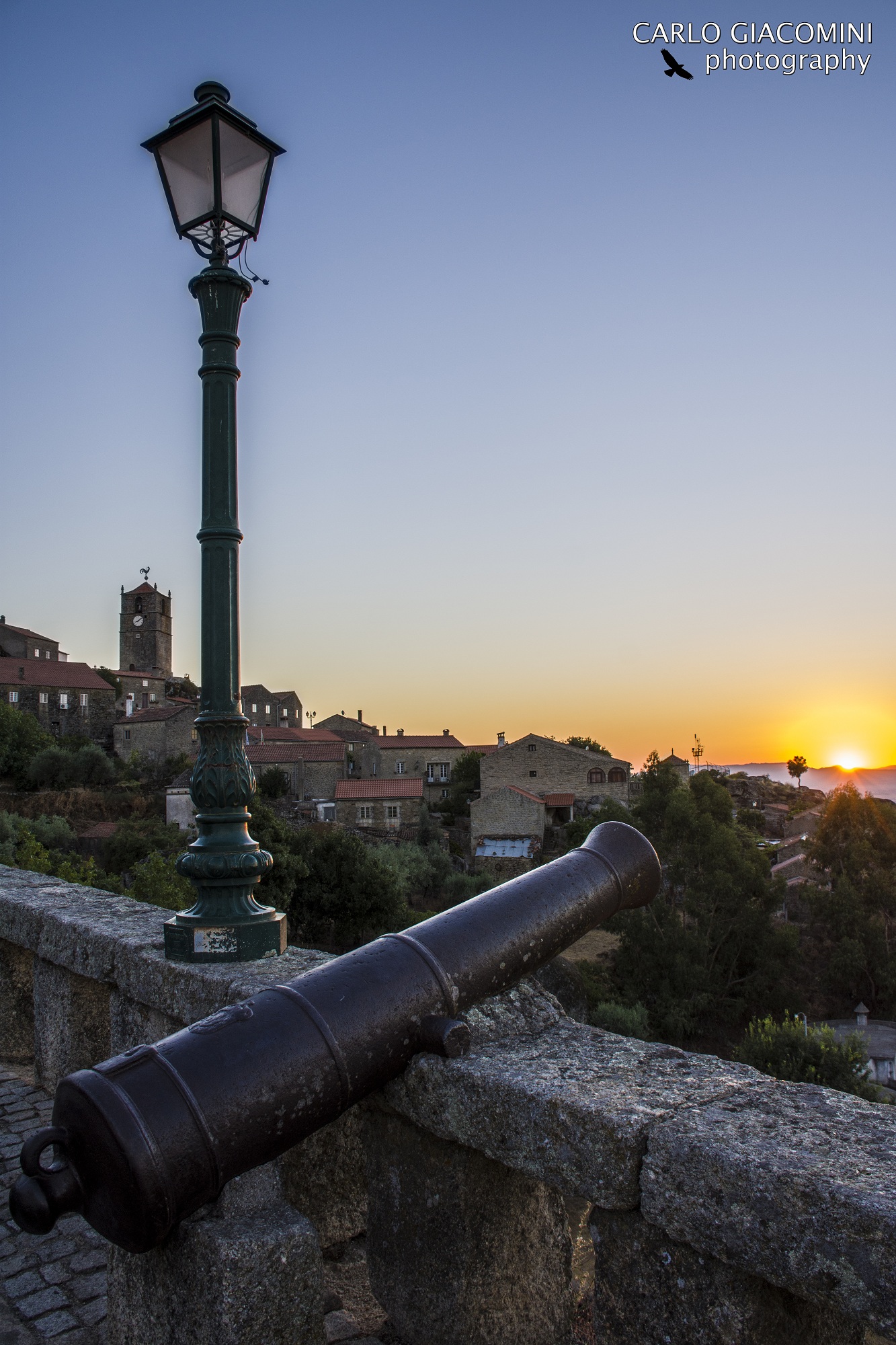 Una cannonata infuocata